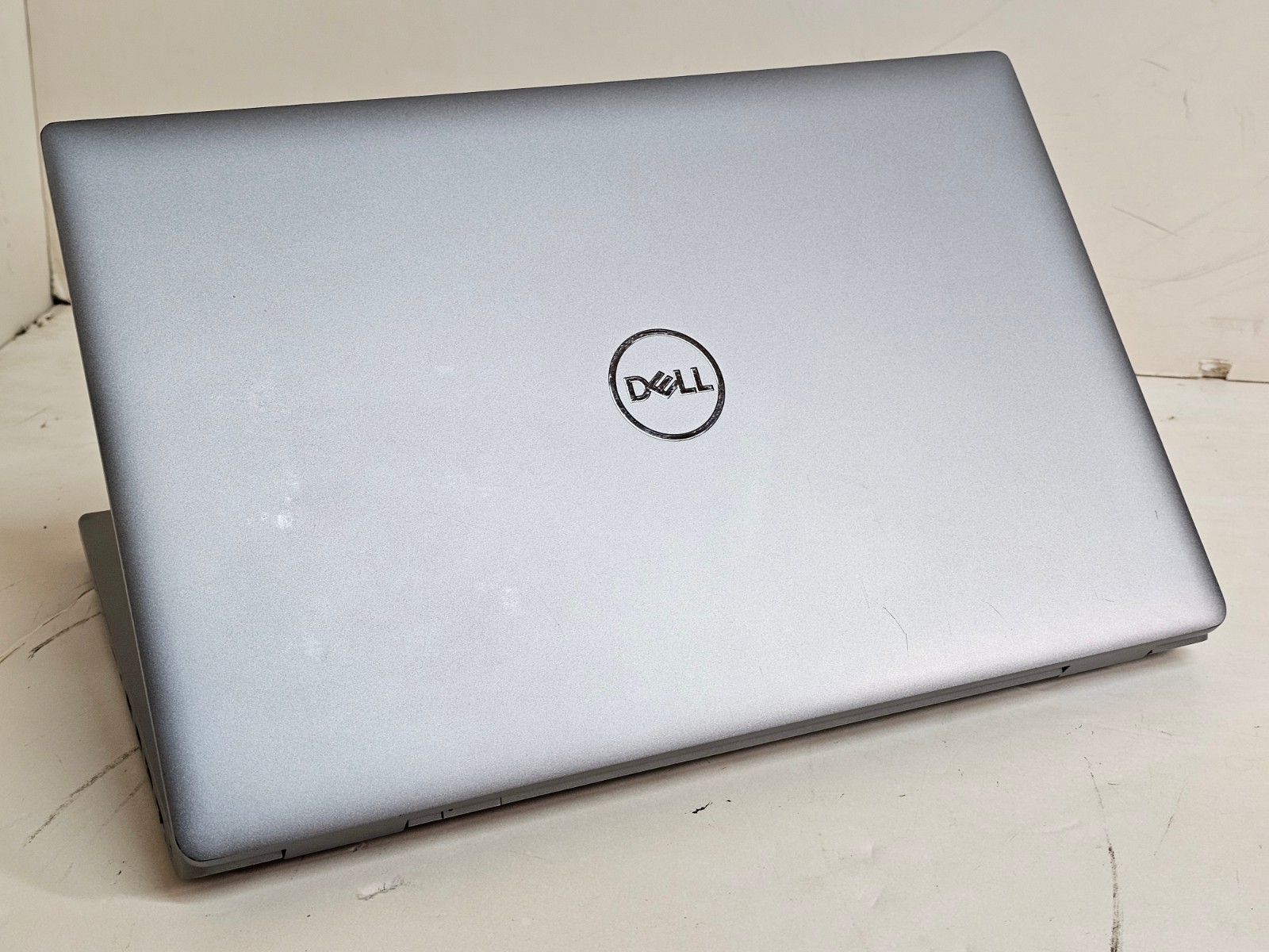 Dell Latitude 5520 Laptop – 2.6 GHz i5-1145G7 16GB 512GB 15.6″ Touchscreen SP30