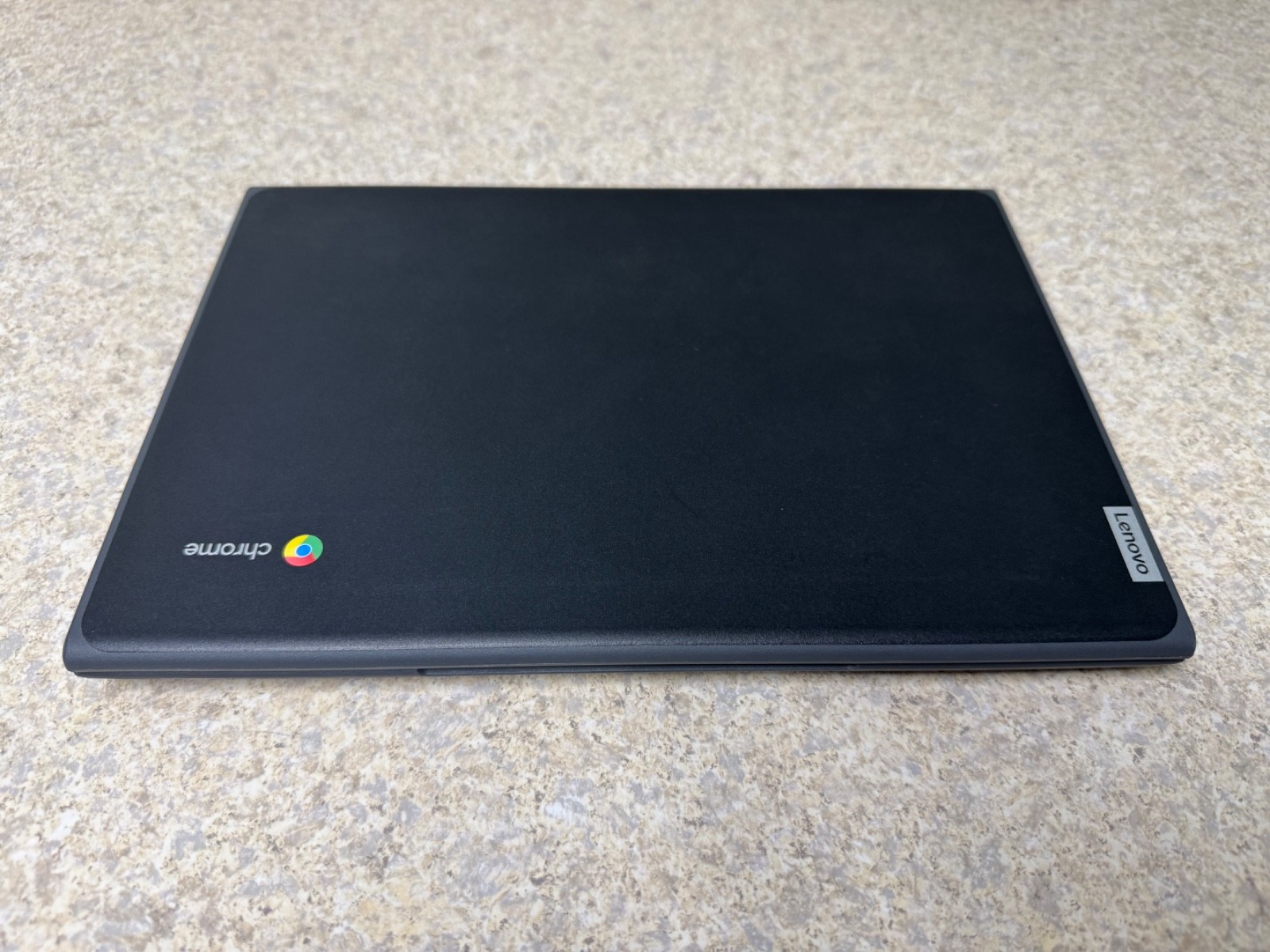 Lenovo 100E Chromebook 2nd Generation 81QB0000US 11.6in. MTK8173C 32GB SSD