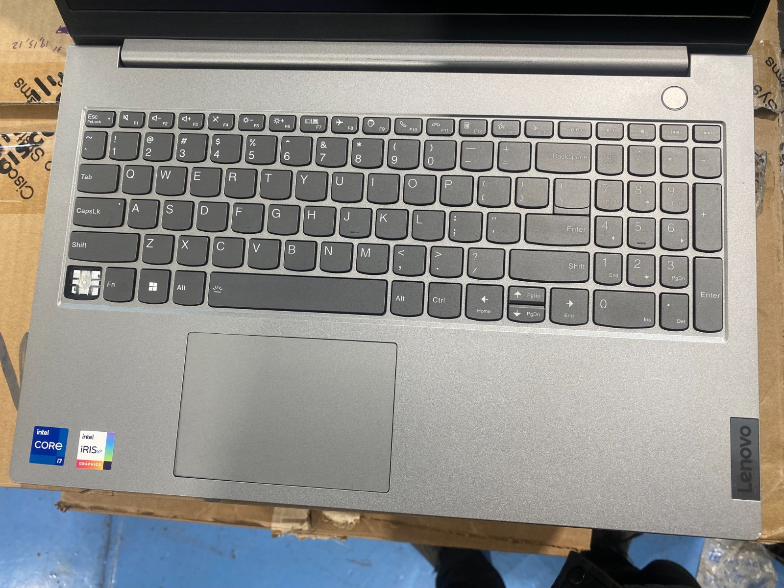 Broken screen Lenovo ThinkBook 15 G4 IAP 14″ i7-1165g7 8GB RAM NO CHARGER INCLUD