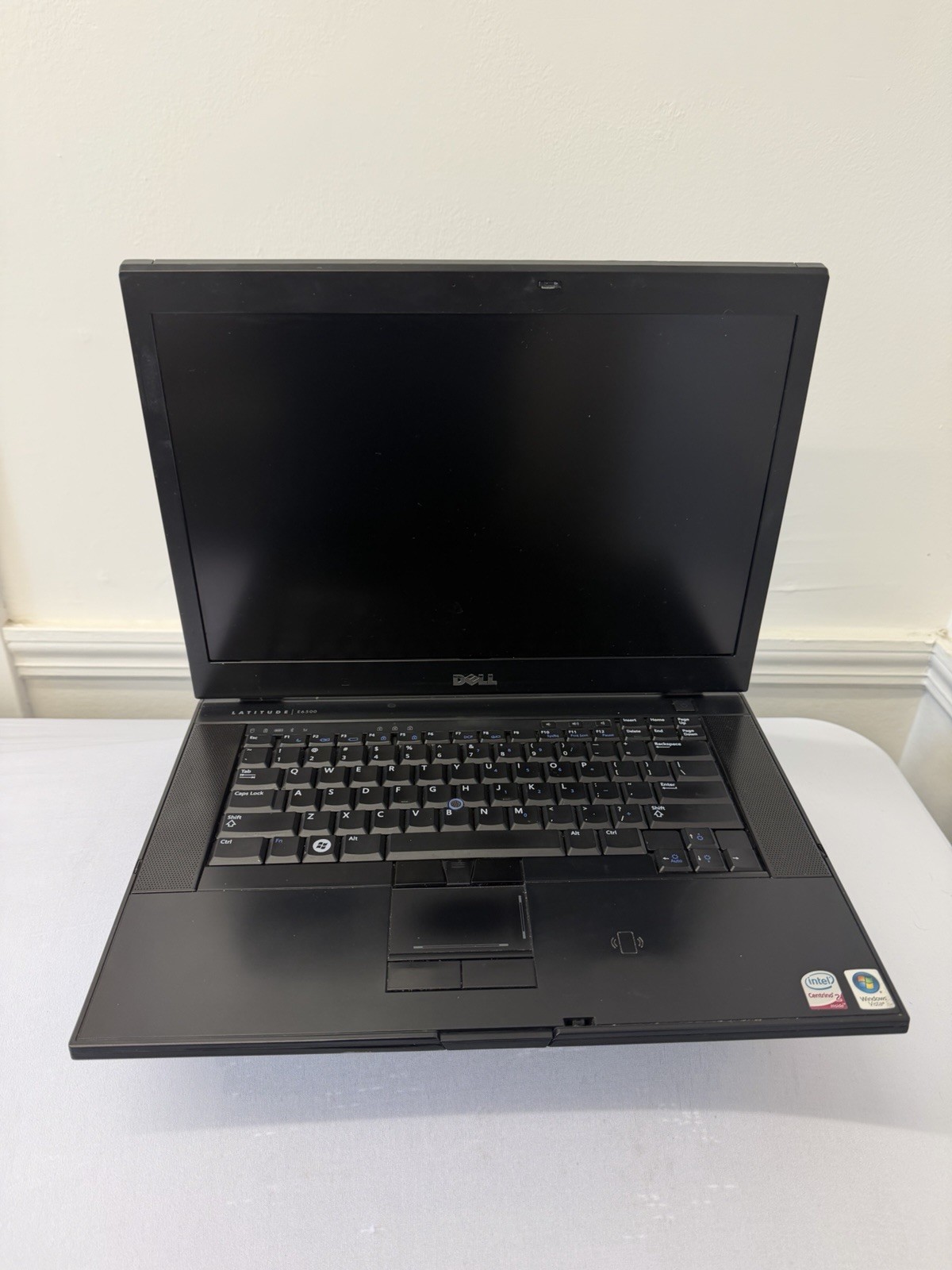 Dell Latitude E6500 Laptop – Good Screen – Intel Duo T9400 – Read Desc