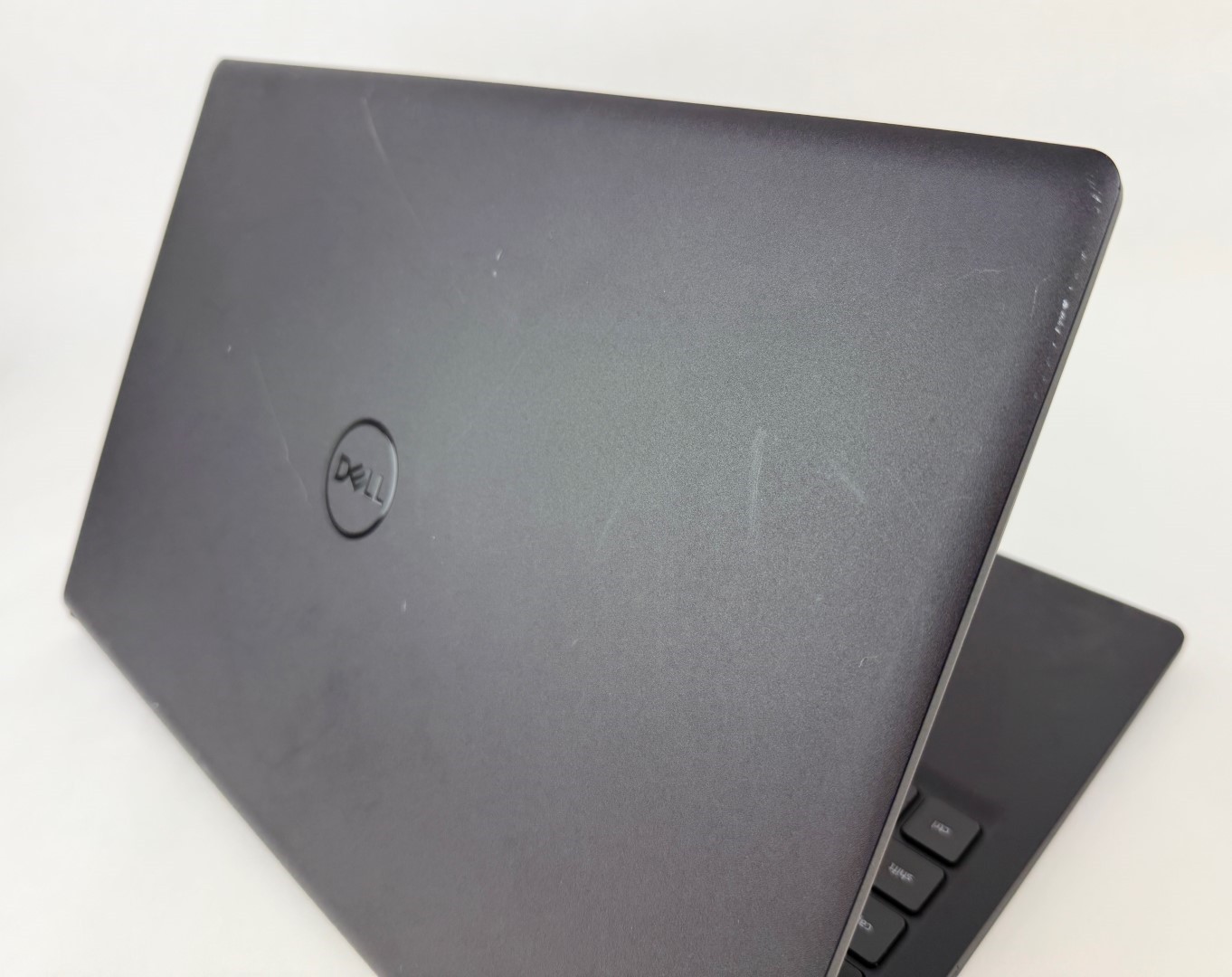 Dell Inspiron 15 3535 15.6″ FHD Touch Ryzen 7 7730U 16GB 512GB SSD W11H Scratch