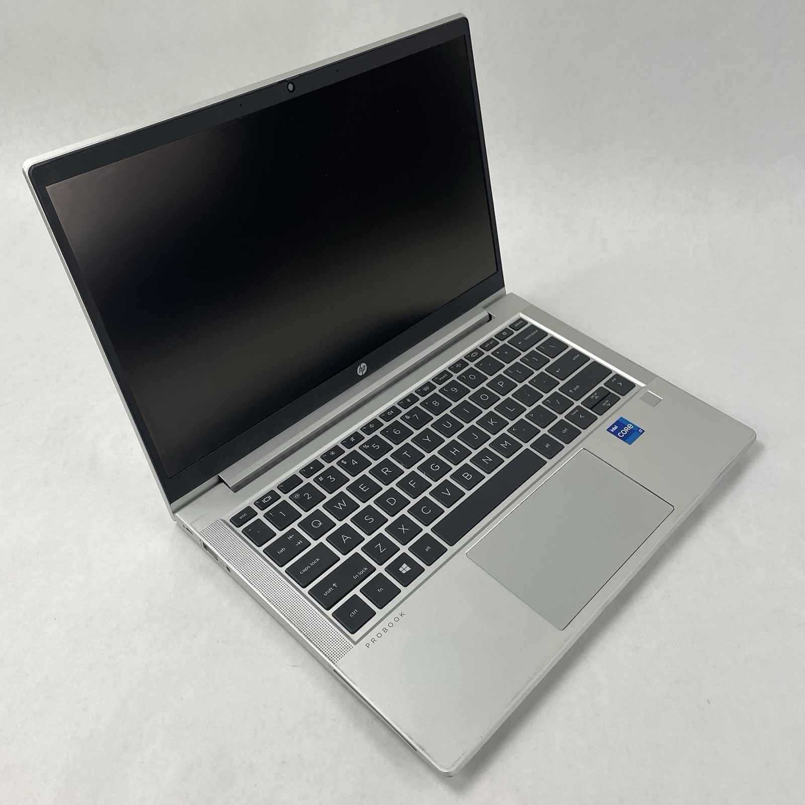 HP ProBook 630 G8 13.3″ i7-1165G7 2.80 GHz 8 GB RAM No SSD/OS/AC – Dents