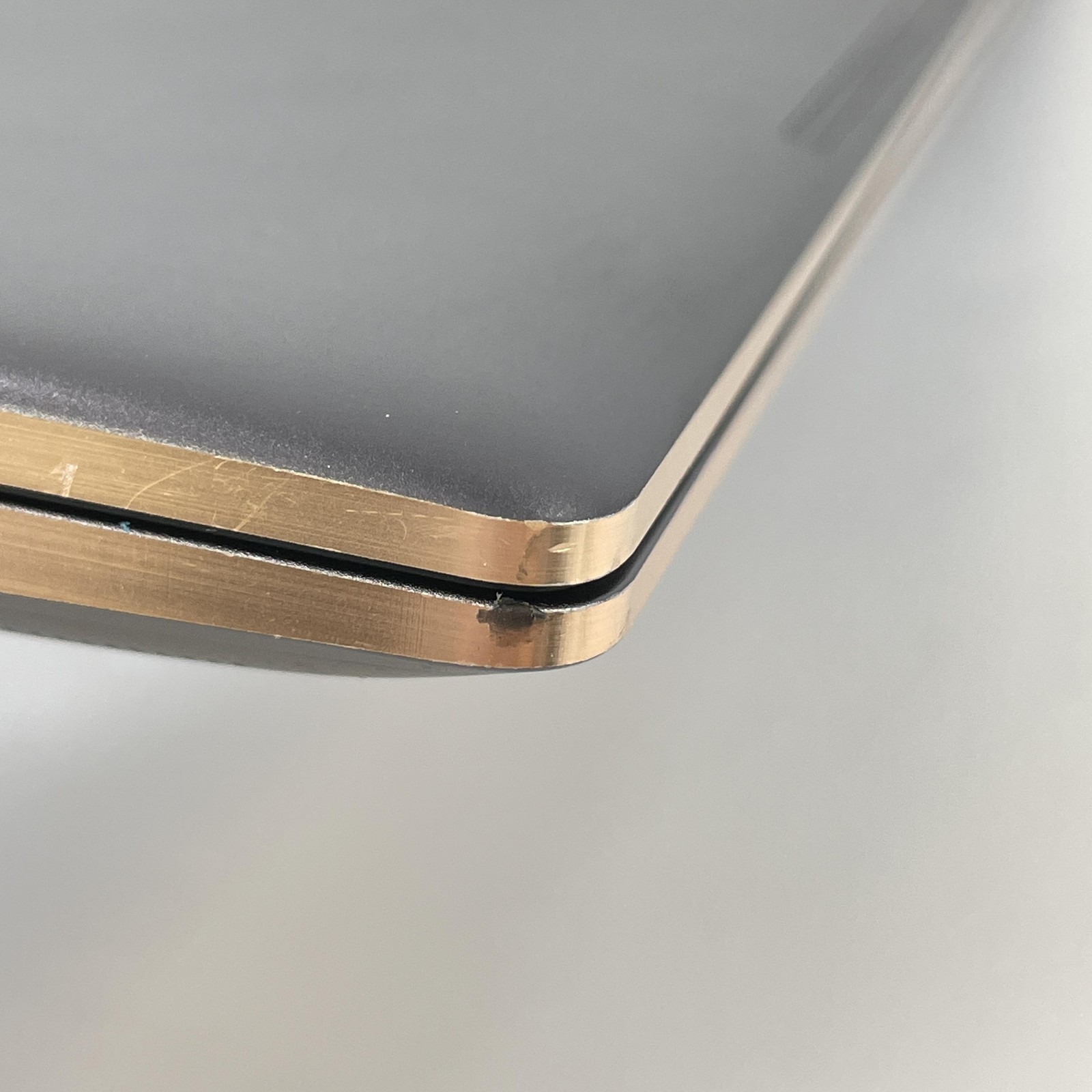 HP Spectre 15 x360 4K TOUCH i7-8550U 1.80GHz 16GB 512GB SSD NVIDIA MX150 Good