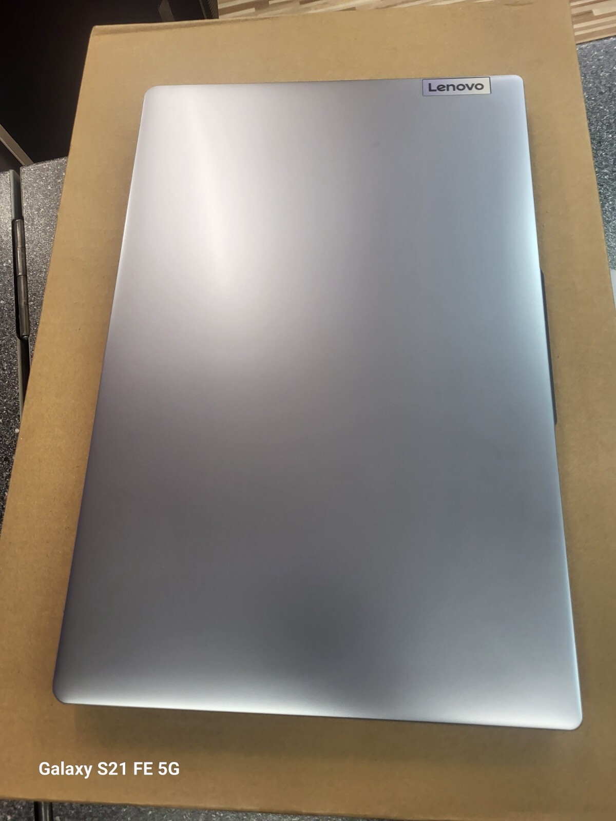 Lenovo IdeaPad Slim 3 15IAN8