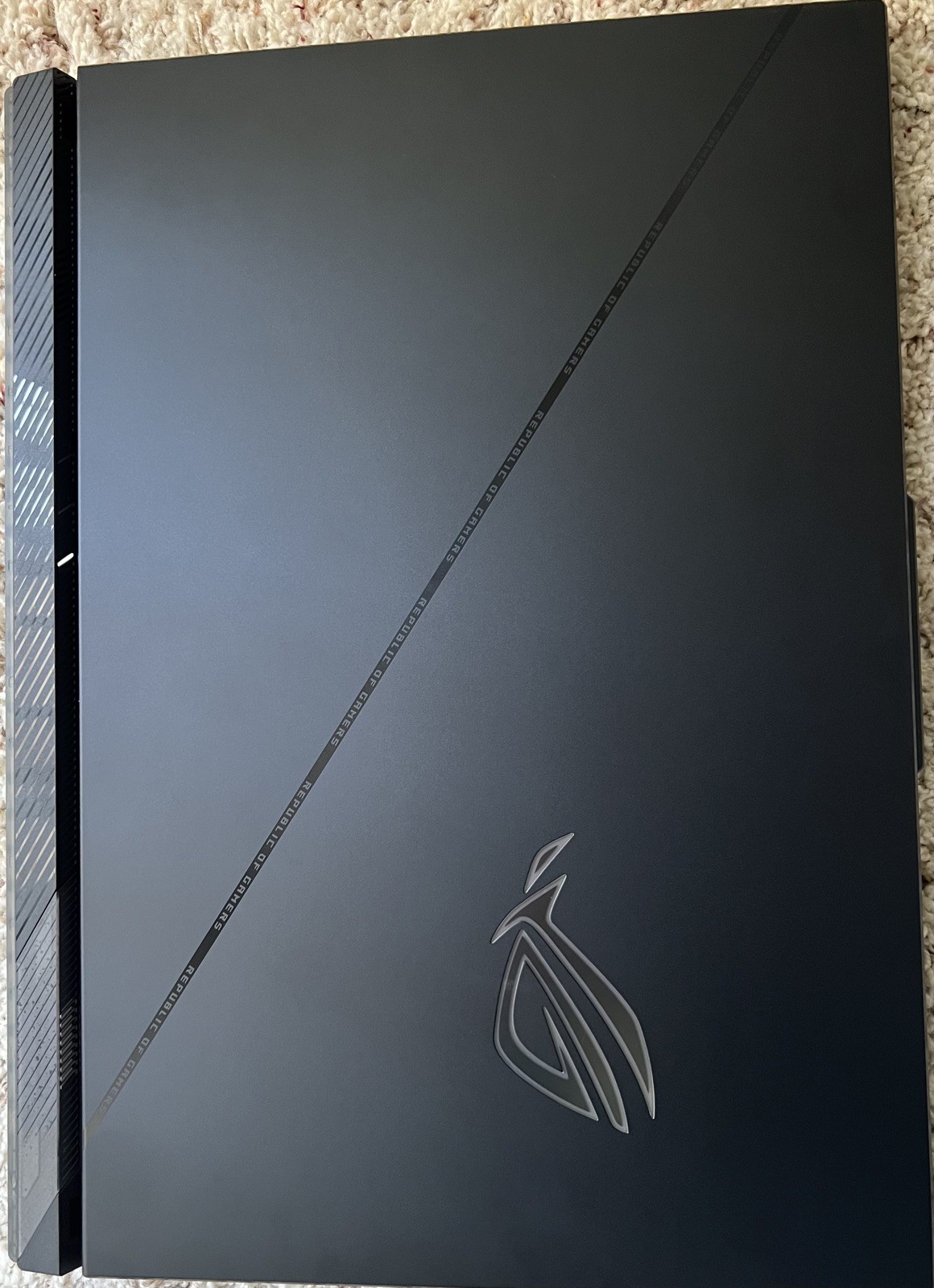 Asus ROG Strix Scar 18 G834 240Hz QHD+ 2024 i9-14900HX 32GB 1TB RTX 4080