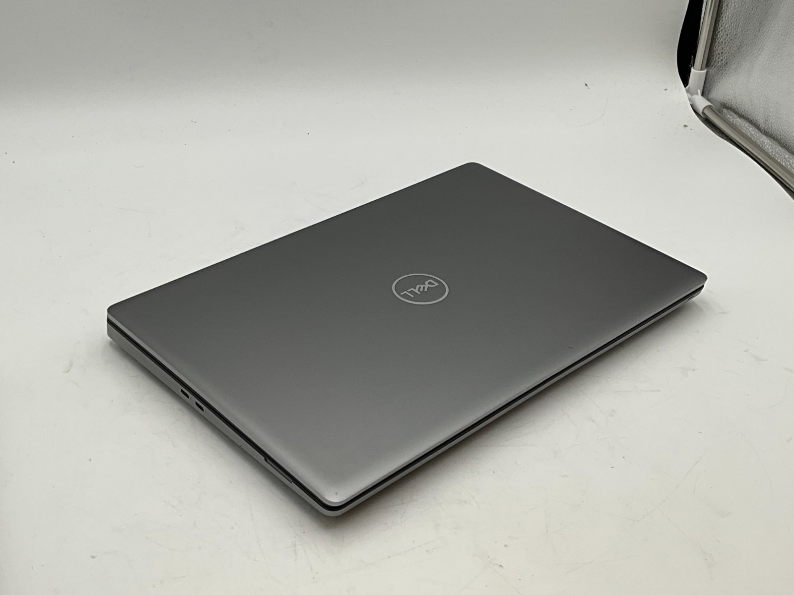 DELL Precision 7560 i7-11850H 2.50g 64GB 1tb T1200 15.6″ WIN11 Laptop GCKC2J3