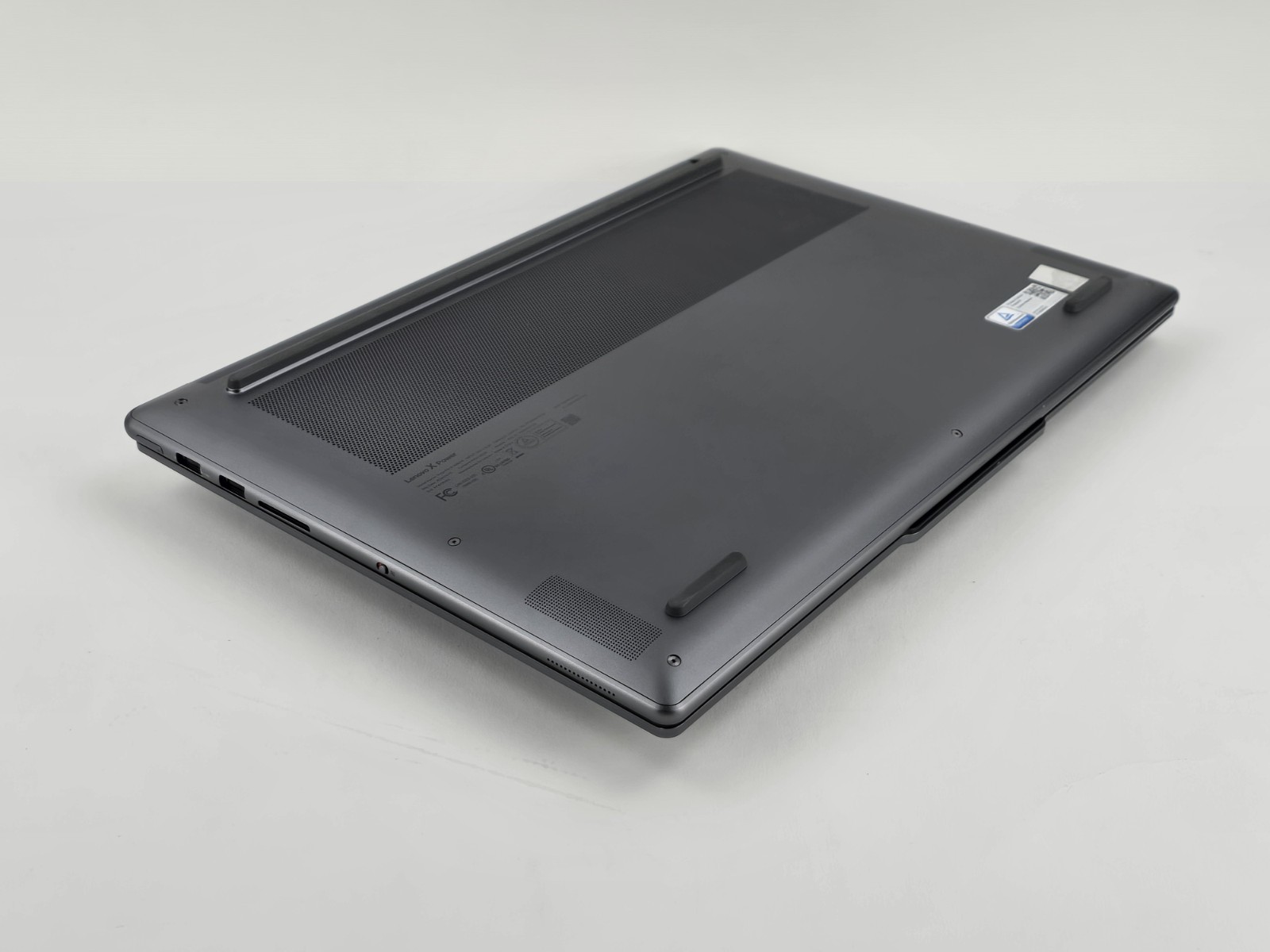 Lenovo Yoga Pro 9i 16″ 3.2K Ultra 9 185H 32GB 1TB SSD RTX 4050 – Used – READ