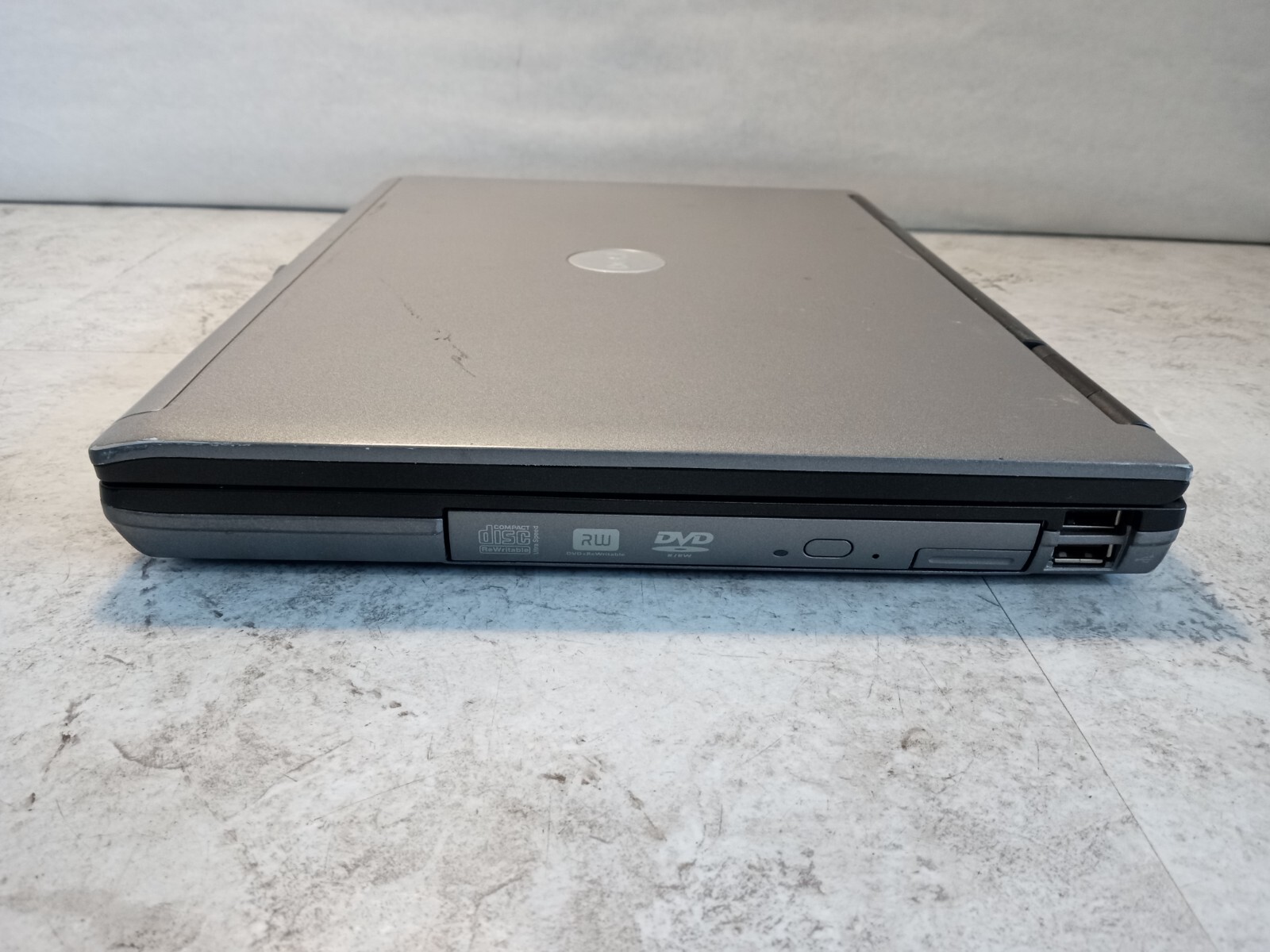 Dell Latitude 14″ Vintage Laptop -Intel CPU 2GB RAM 80GB HDD Windows XP WiFi -RR