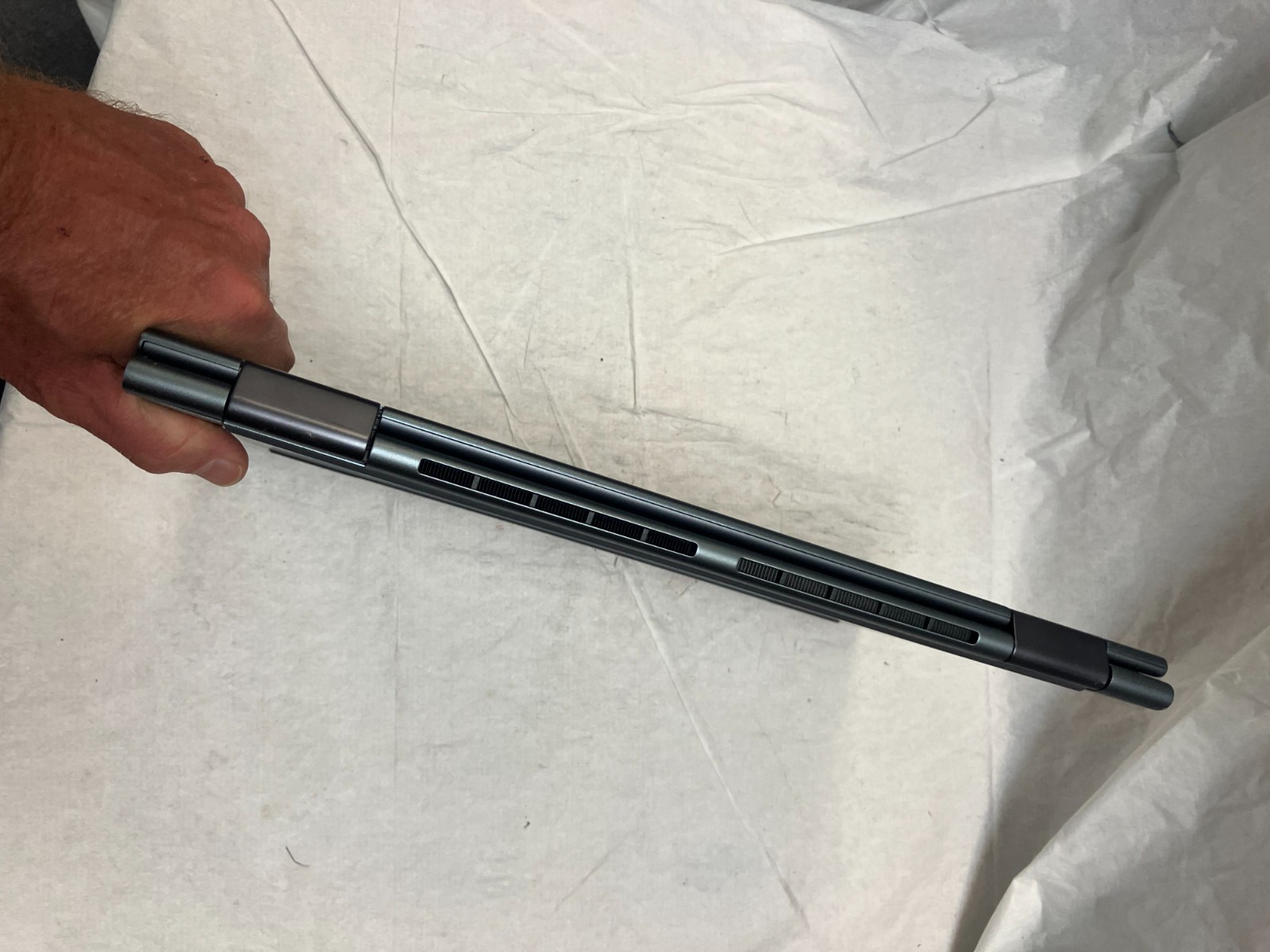 Lenovo Yoga 7-15ITL5 15.6″ i5 11th gen, NO mem, No HD, FOR PARTS.