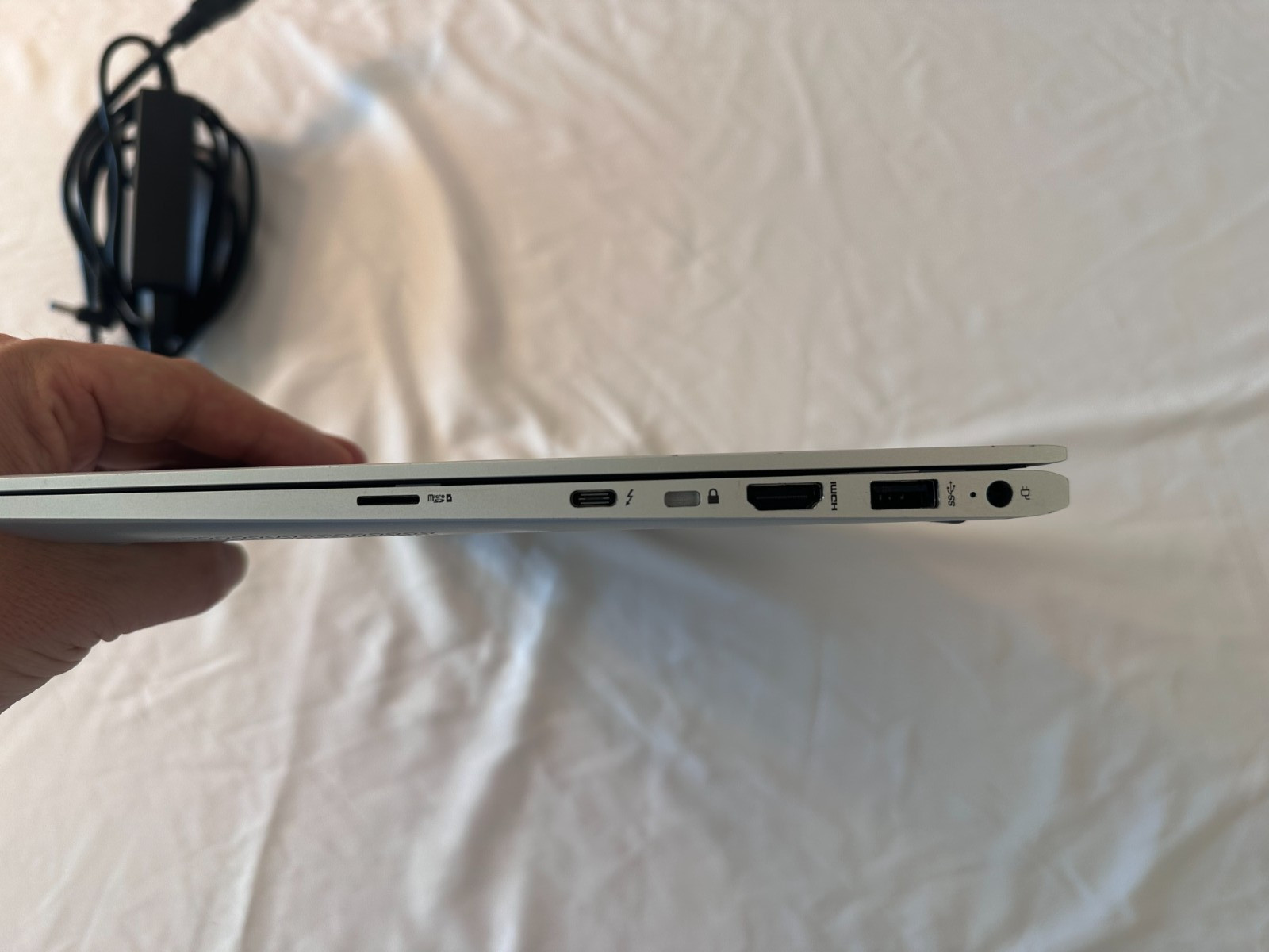 HP EliteBook X360 1030 G2 13.3″ Touchscreen i7-7600U 512GB SSD 16 GB RAM Win 11P