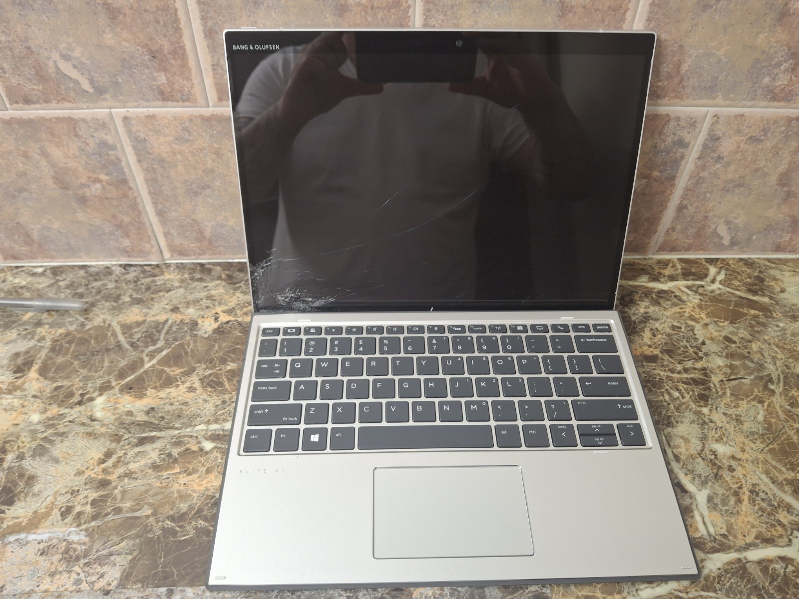 HP ELITEBOOK X2 G4 i5-8365u parts repair