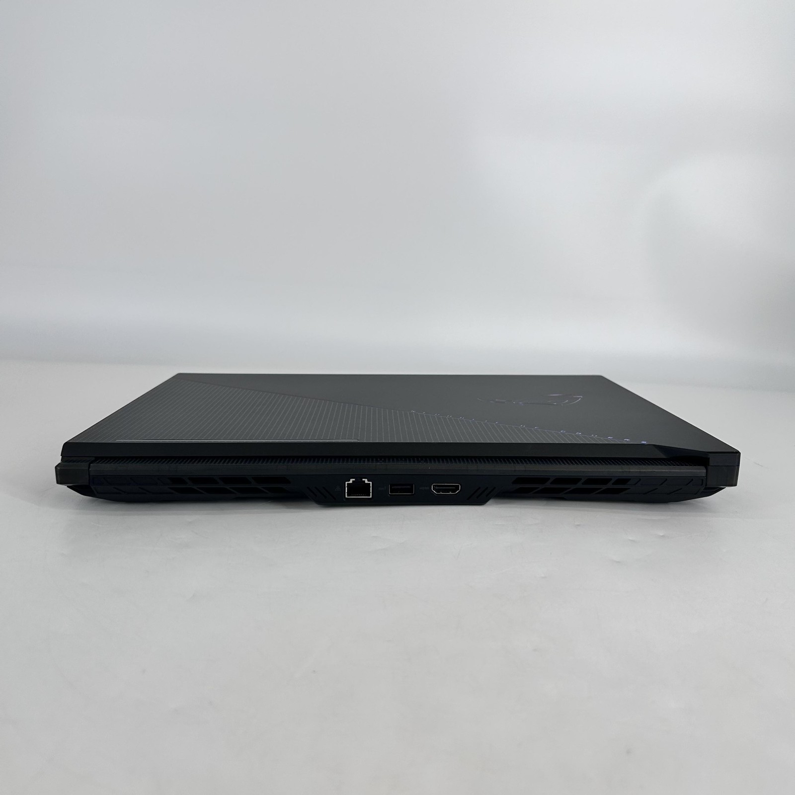 Asus ROG Zephyrus Duo 16 QHD+ TOUCH Ryzen 9 7945HX 64GB 2TB RTX 4090-TINTED LCD