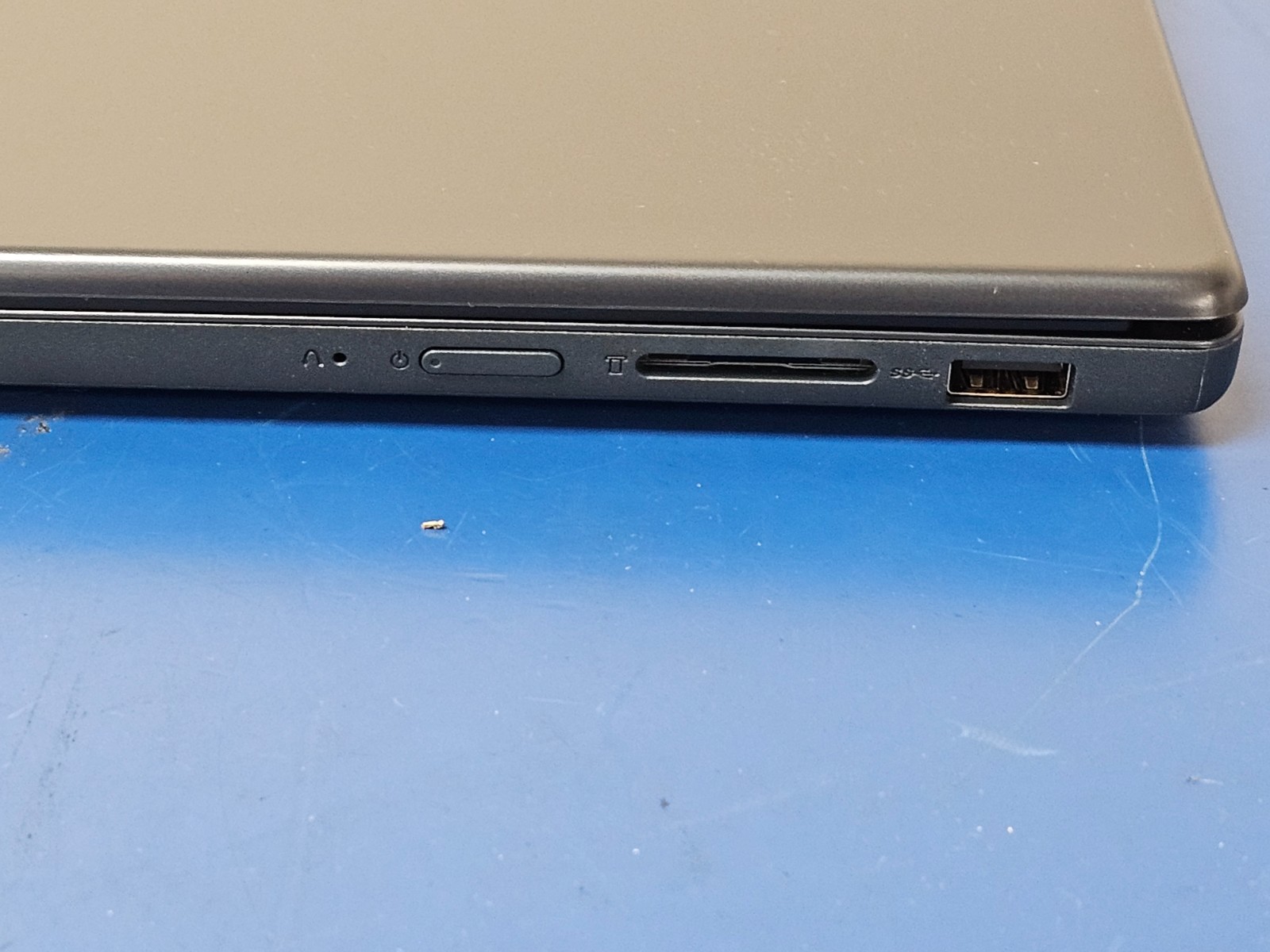 Lenovo Slim 3 15IRH10R, Intel Core 5 210H, 2.20 GHz, 16 GB RAM, 1 TB NVMe SSD