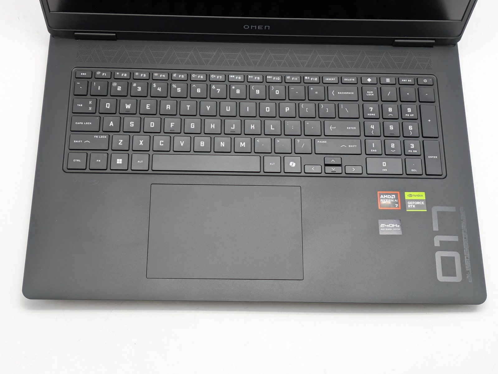 HP OMEN 17-db1097nr 17.3″ Ryzen AI 7 350 32GB DDR5 1TB SSD RTX 5070 8GB W11H