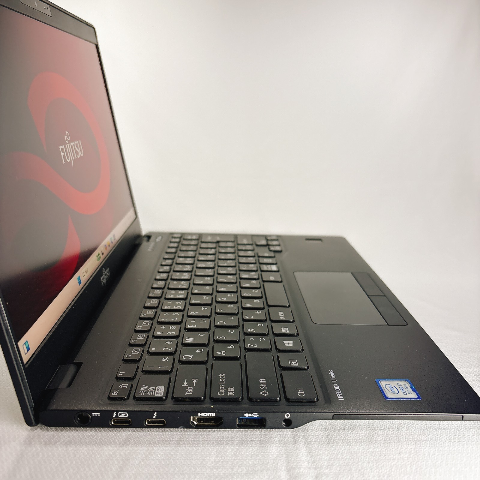 Fujitsu lifebook U939/C Core i5-8265U 8GB RAM 256GB SSD With AC adapter_741