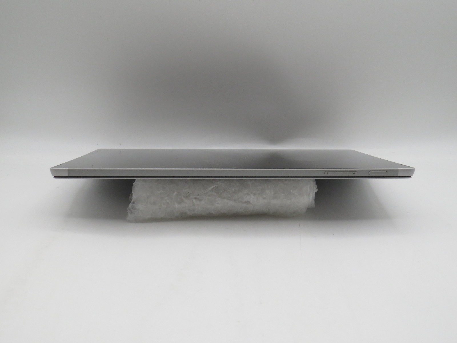 Microsoft Surface Pro 5 1796 | M3-7Y30 | 4GB RAM | 128GB SSD | No OS / AC