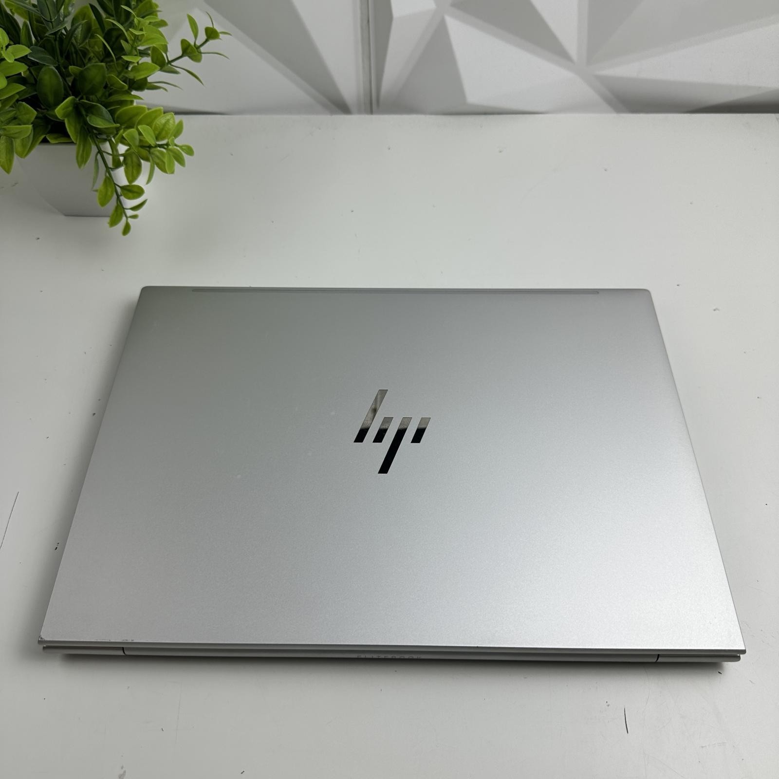 HP EliteBook 840 G9 Laptop, 14″ FHD, i5-1245U, 16GB RAM, 256GB SSD *Pls READ*