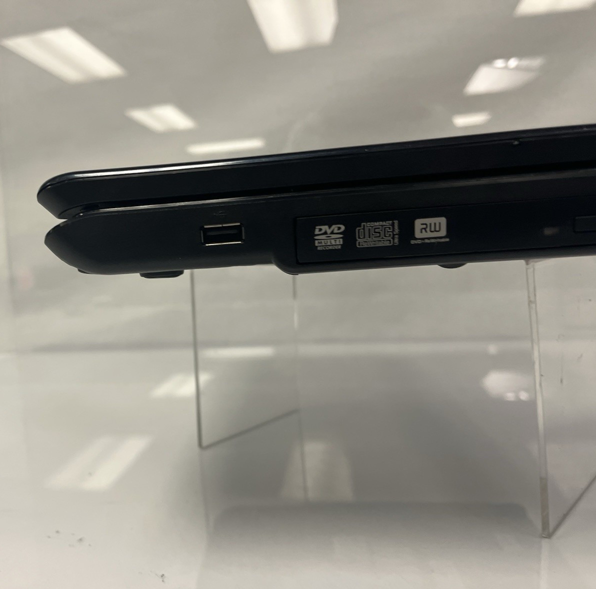 Toshiba Satellite L305-S5955 Intel Celeron CPU 900 2.20GHz 2GB Ram 160GB HDD