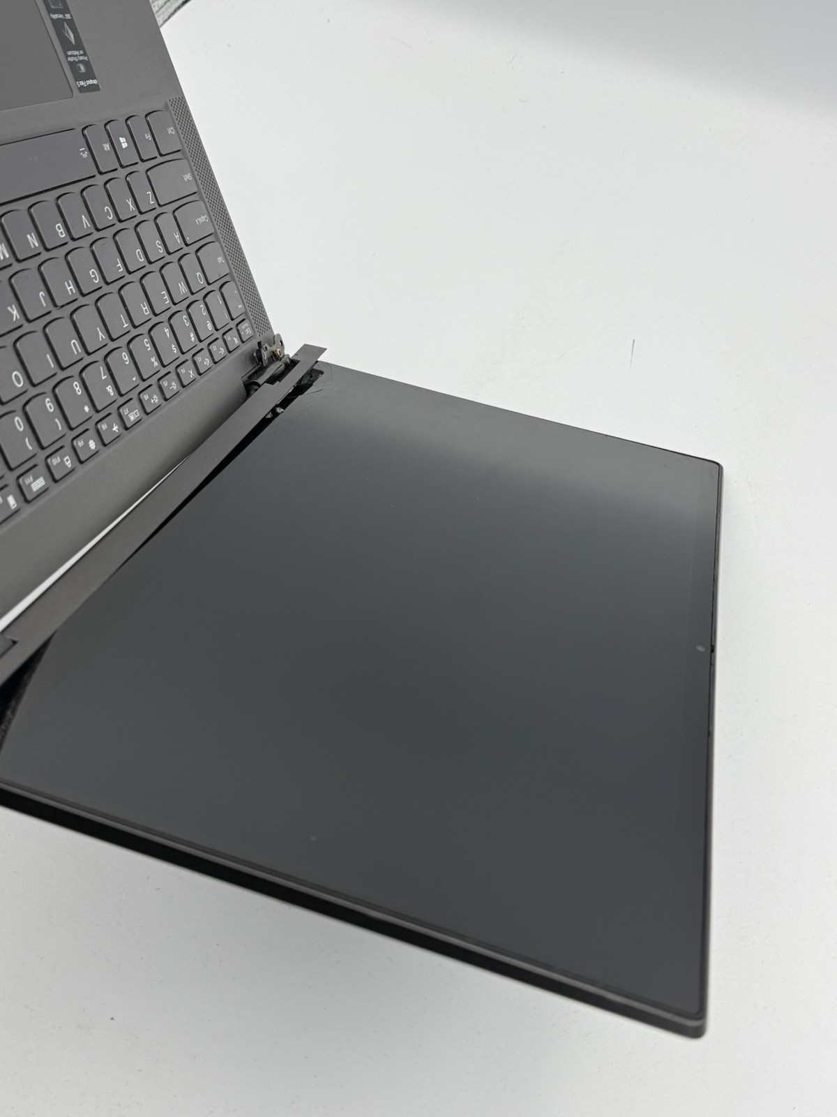 Lenovo IdeaPad Flex 5 14” – Ryzen 5 5500U/16GB RAM/512GB SSD (HINGE ISSUE) 45C