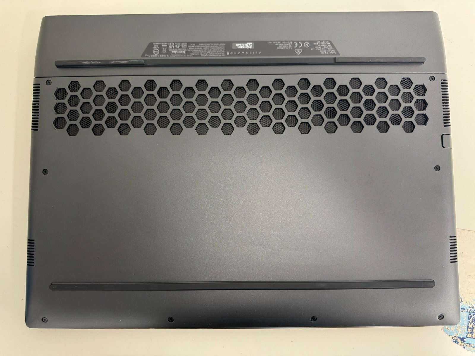 Alienware M17 R5 17.3” (1TB SSD AMD Ryzen 9 6900HX 32GB RAM) Gaming Laptop