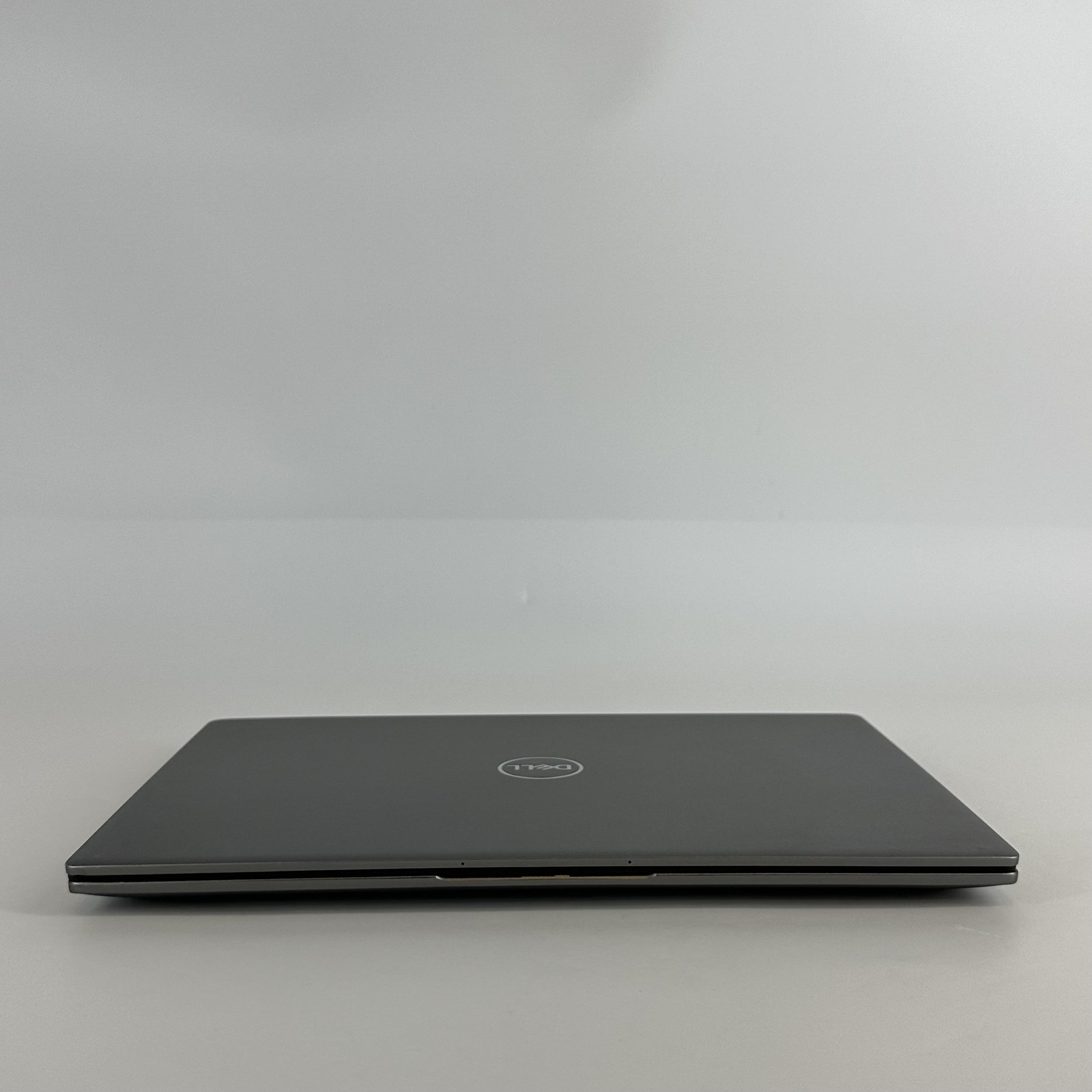 Dell Latitude 7440 14 Gray QHD+ TOUCH 1.8 GHz i7-1365U 32GB 512GB SSD Excellent