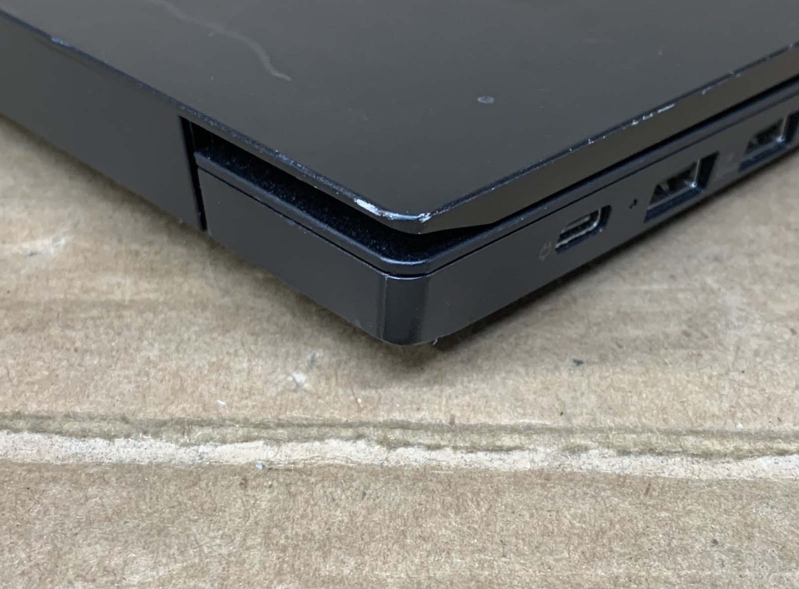 Lenovo ThinkPad E15 15″ FHD Intel Core i7-10510U@1.80GHz 4GB RAM NO SSD/HDD/OS