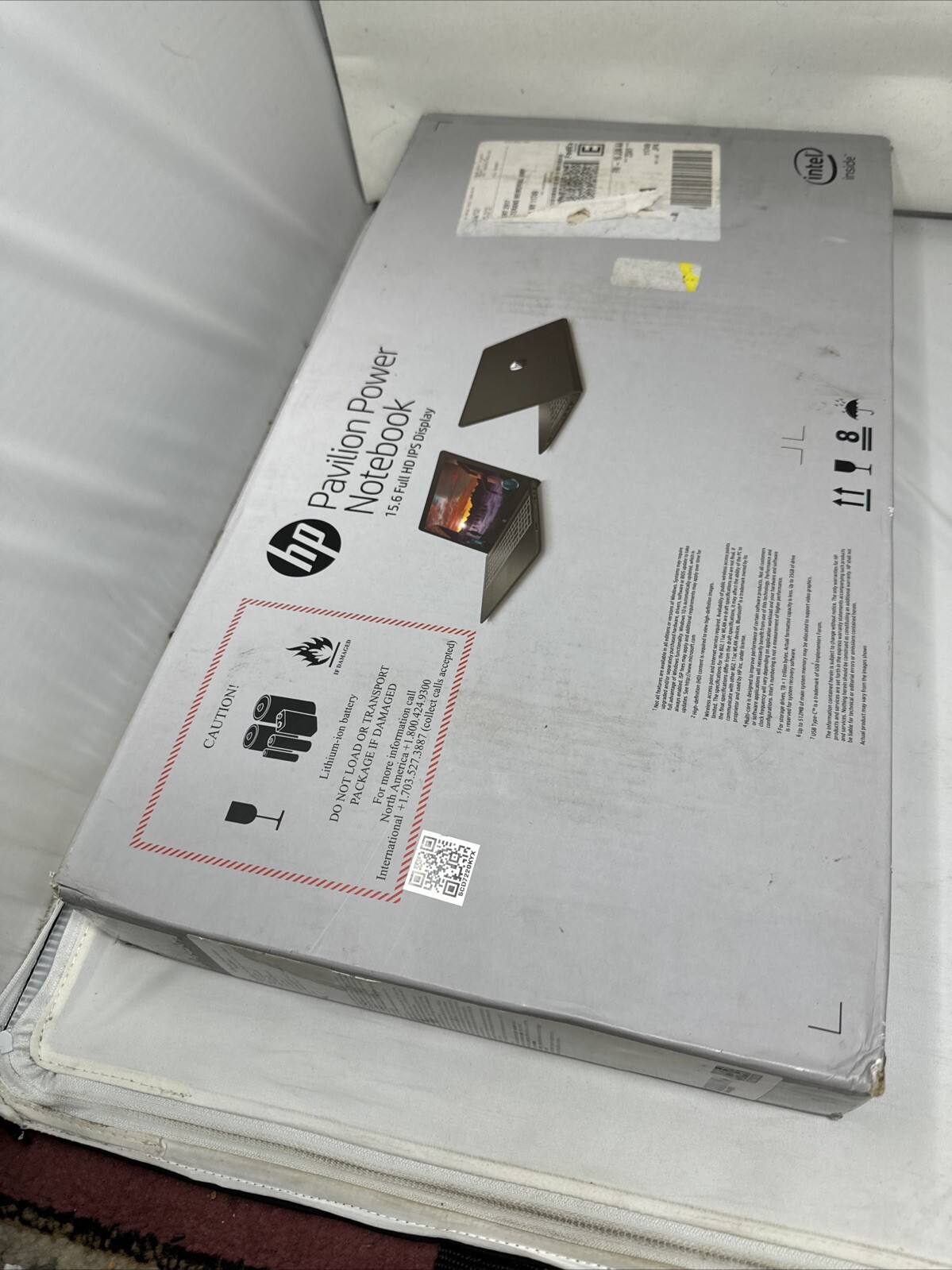 HP Pavilion Onyx Blizzard i5-7300HQ 3.5GHz. 1TB 12GB Radeon RX550 2GB gaming