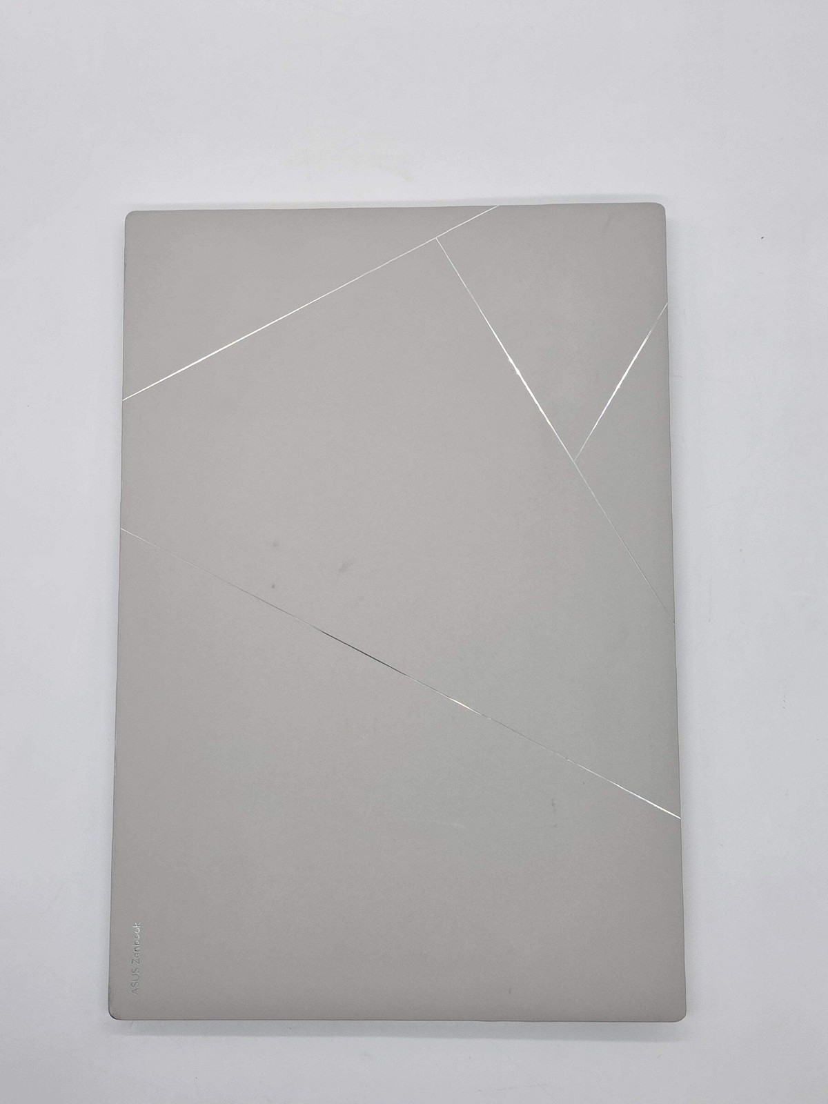 Asus Zenbook S 16 UM5606WA – Ryzen AI 9 365 – 24GB / 1TB – Used