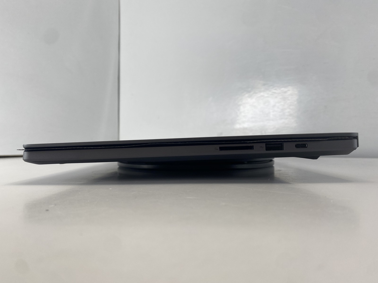 Asus Laptop ROG Zephyrus G16 GU605MI 16″ Intel Core Ultra 9 185H 1TB RTX 4070
