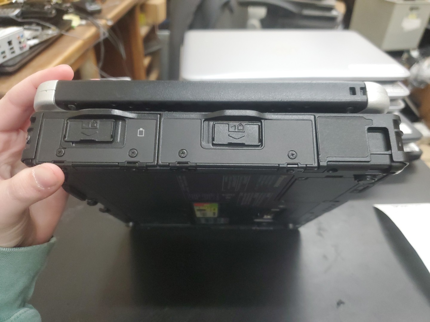 Panasonic Toughbook CF-19, i5-3610ME @ 2.7GHz, 8GB RAM, NO HD/caddy 8500 Hours
