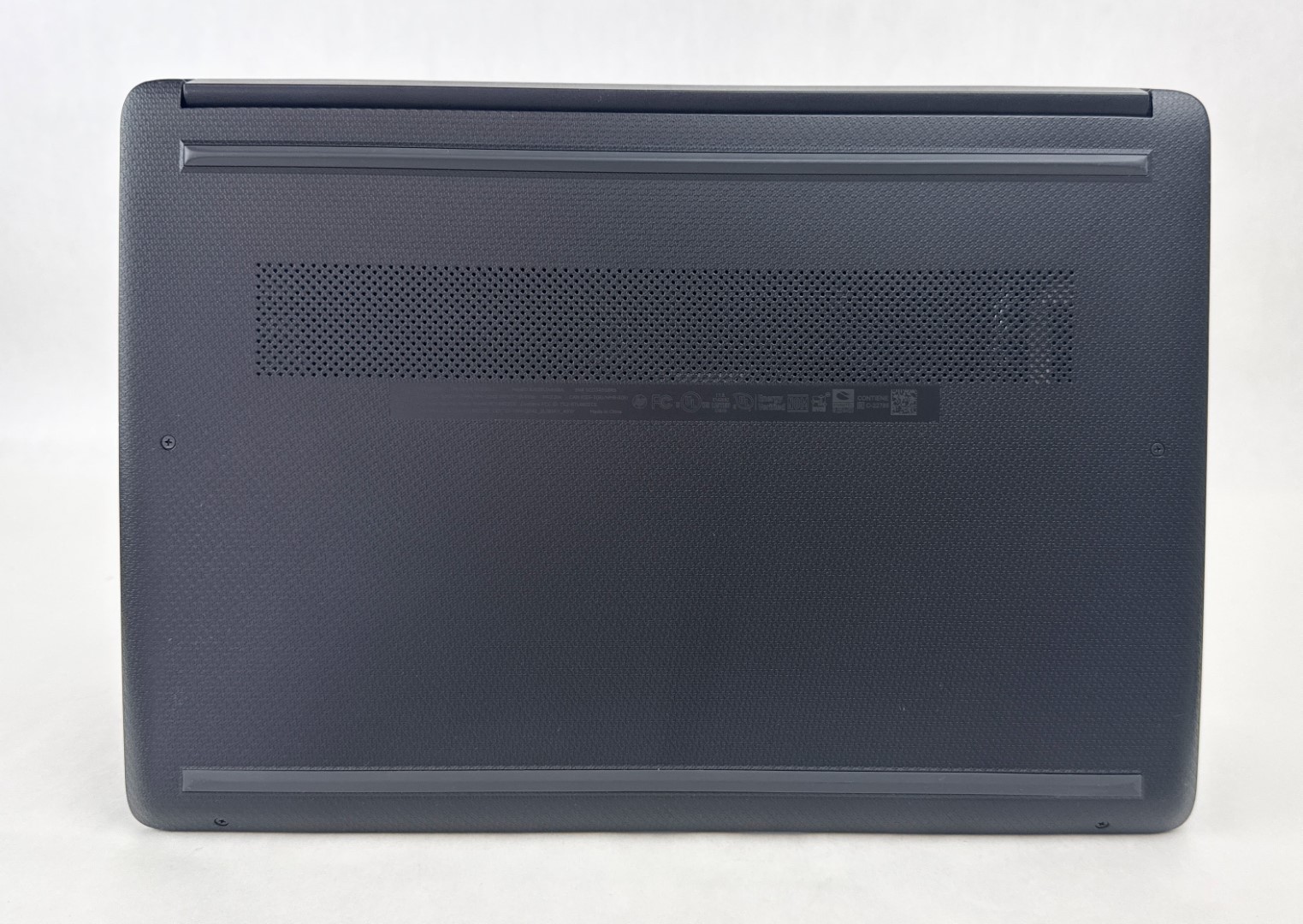 HP 14-fq1035cl 14″ HD Touch Ryzen 7 5700U 16GB 512GB SSD W11H