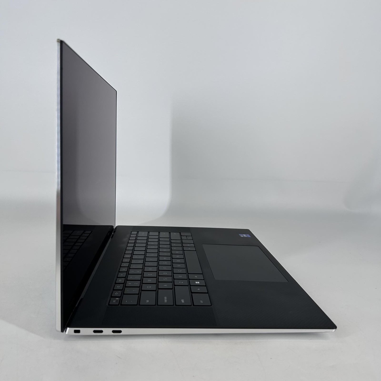 Dell XPS 17 9730 UHD+ TOUCH 2.6 GHz i9-13900H 64GB 1TB SSD RTX 4080 Very Good