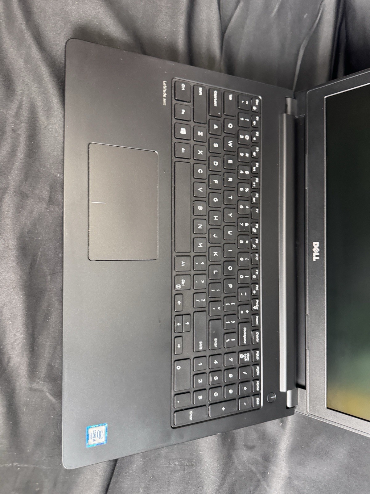 Latitude 3570 Intel I5 6th Gen No Ram No Hard Drive Has HD Caddy As Is NO POWER