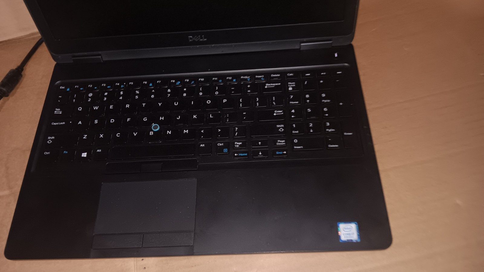 Dell Latitude 5590 Laptop intel core i7-8th gen 15.6″ LCD screen for Parts Repai