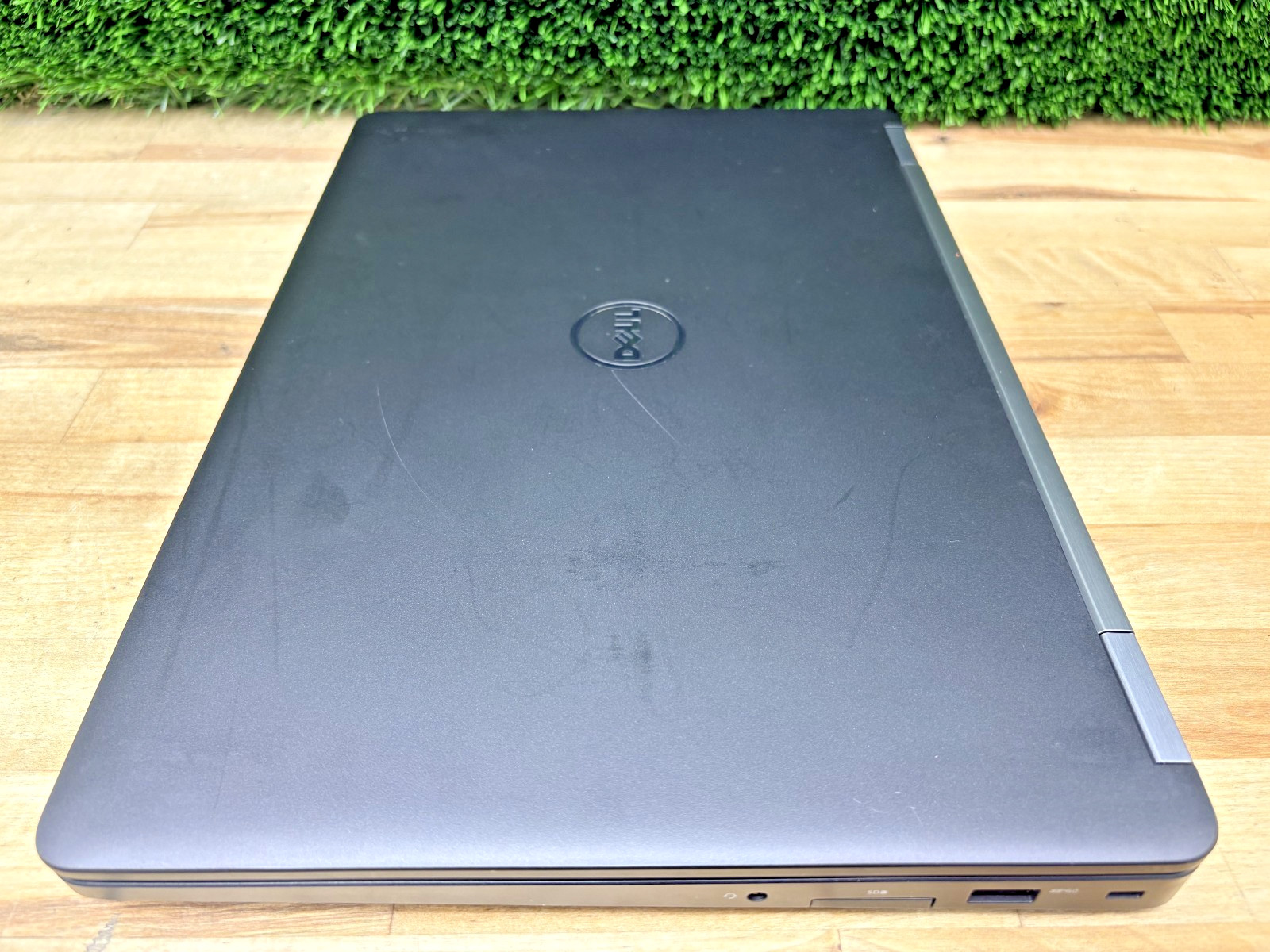 Dell Latitude E5470 14″ Intel i5-6th Gen 2.60GHz 16GB RAM 256GB SSD Win 11 Pro*