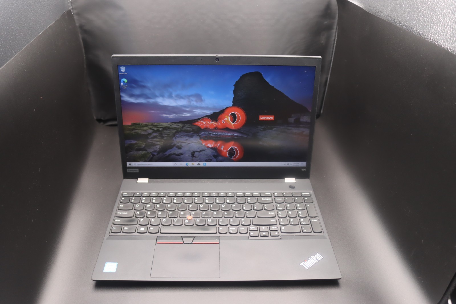 Lenovo Thinkpad T590 15.6 inch (256GB, Intel Core i5 8th Gen., 1.60GHz, 8GB)