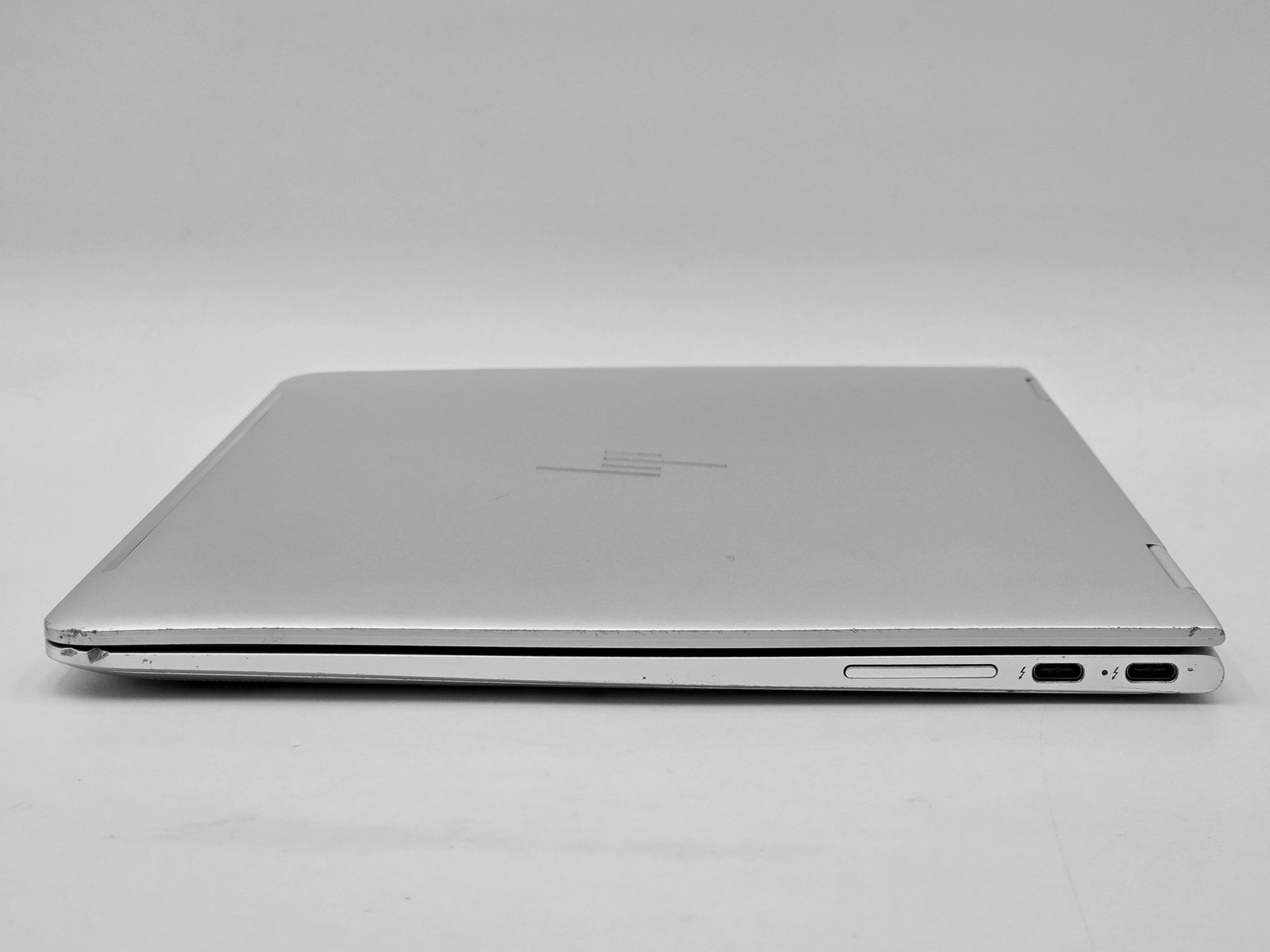 HP Spectre x360 13.3″ FHD Touch 2-in-1 i7-7500U 16GB 512GB SSD Win10