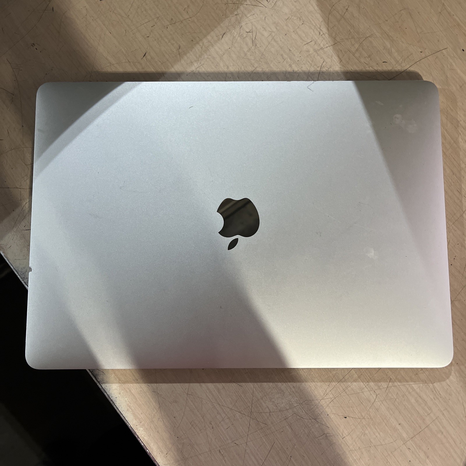 APPLE MACBOOK PRO 13″ TOUCH/MID-2017 CORE I5-7267U 3.1GHZ 8GB RAM 256SSD