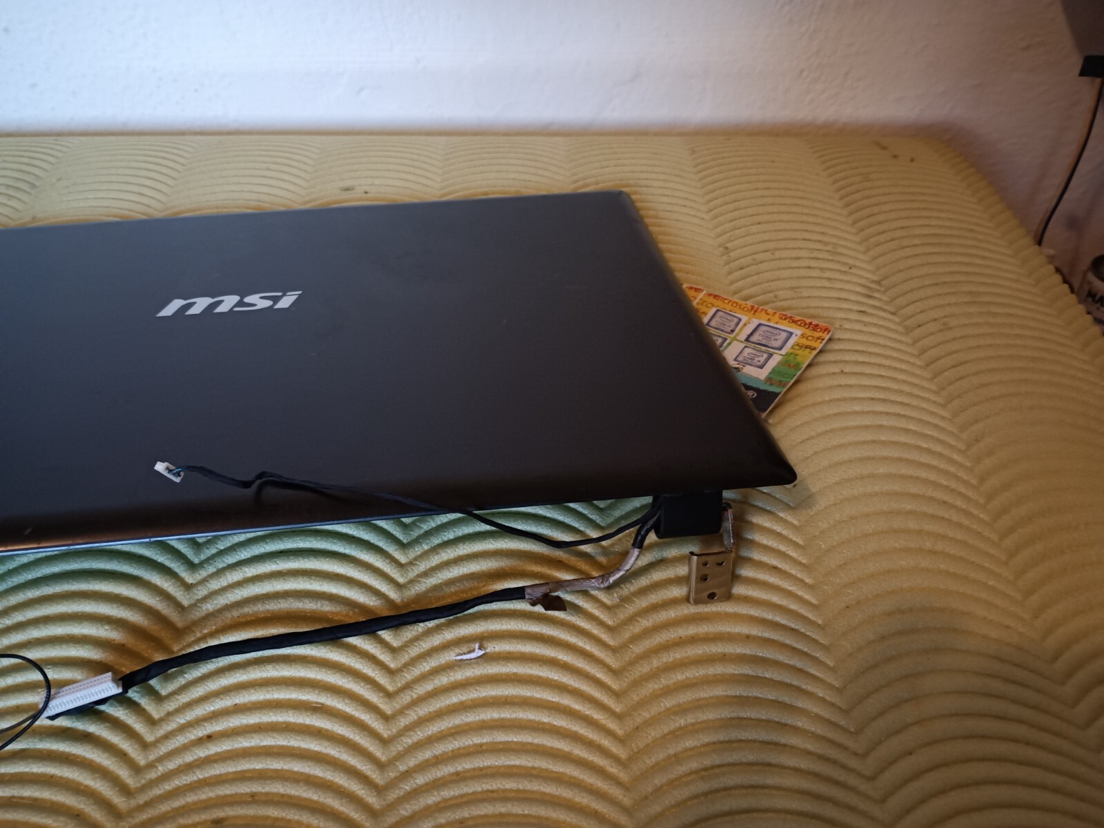 MSI GE620 FLAT WEBCAM HINGE FRAME COVER INCLUDING 15.6″ LCD.