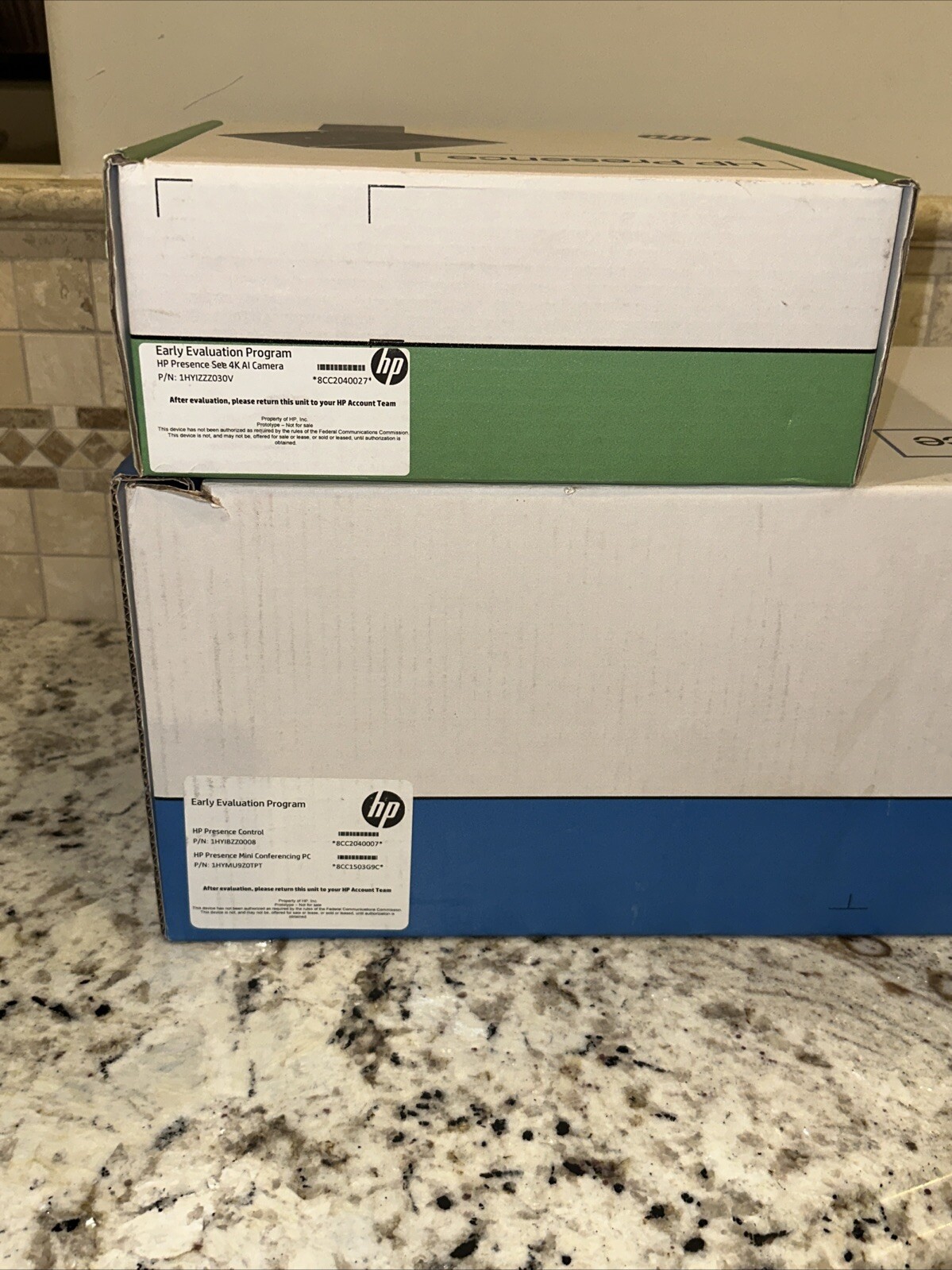 HP Presence control Zoom Rooms + 4K Camera