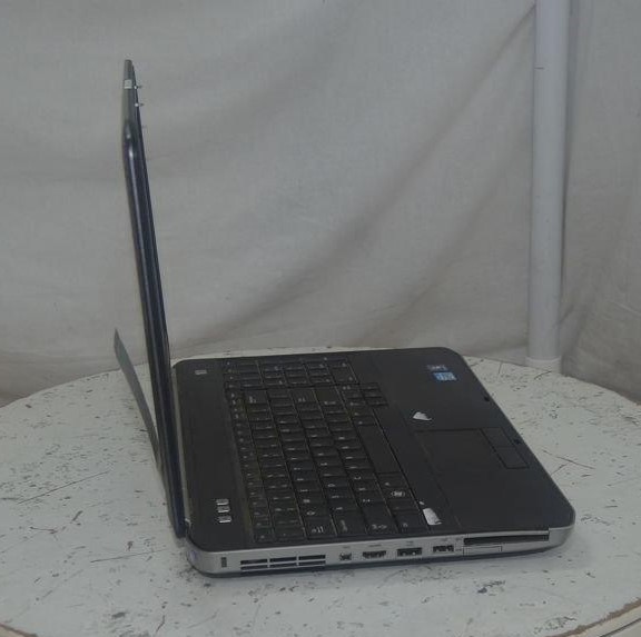 Dell Latitude E5520 15.6″ Laptop Intel Core I5-2520M 4GB 250GB SEE NOTES