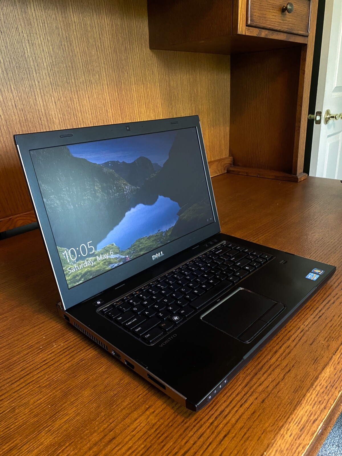 Dell Vostro 3550 15.6in. (320GB, Intel Core i3 2nd Gen., 2.1GHz, 4GB)…