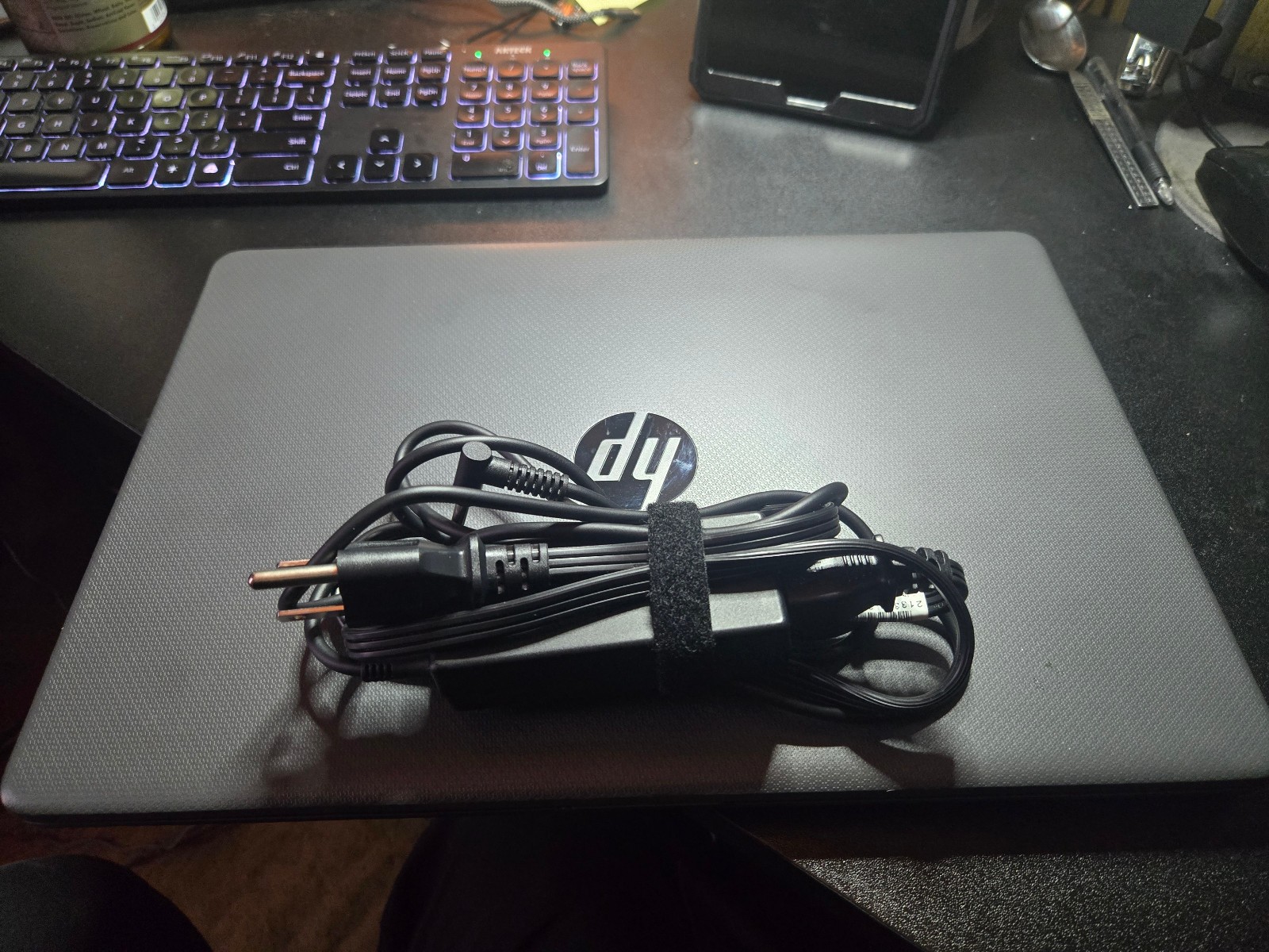 eBay Listing Title HP Laptop RTL8852BE – Barely Used – High-Speed Wi-F