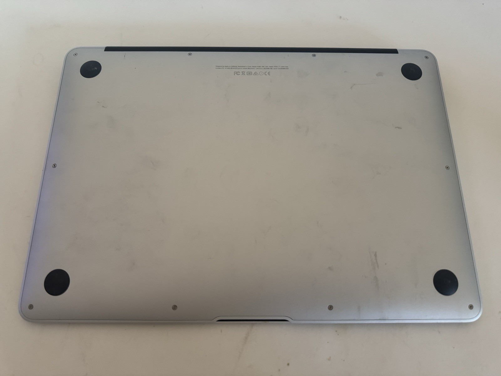 Apple MacBook Air 13″ Early-2015 Core i5-5250U 1.6GHz 8GB RAM 128GB SSD A1466…
