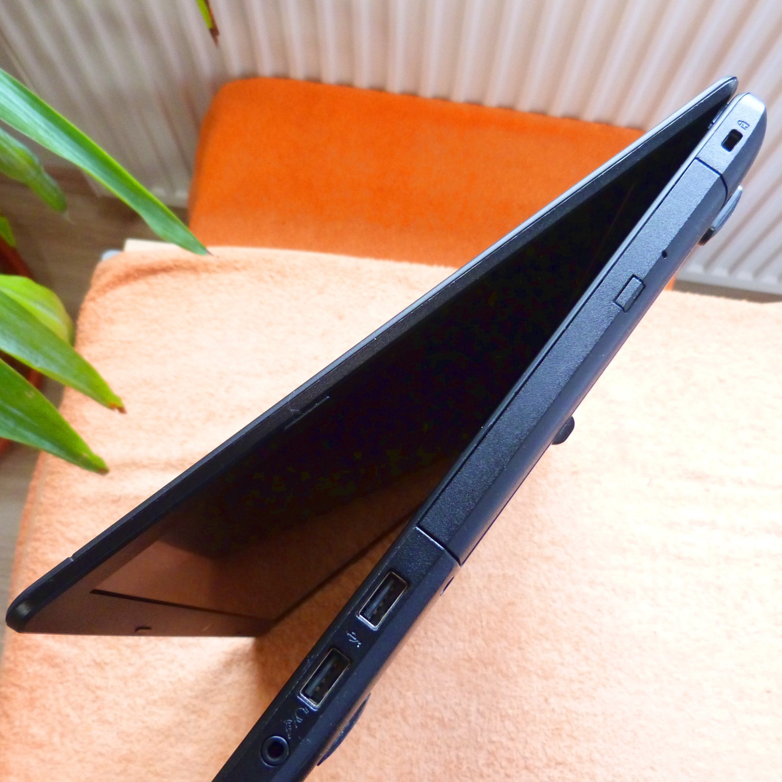 Medion ERAZER P6661 15″ FULLHD GTX l 32GB RAM NEW I SSD Windows 10 l i5 6G