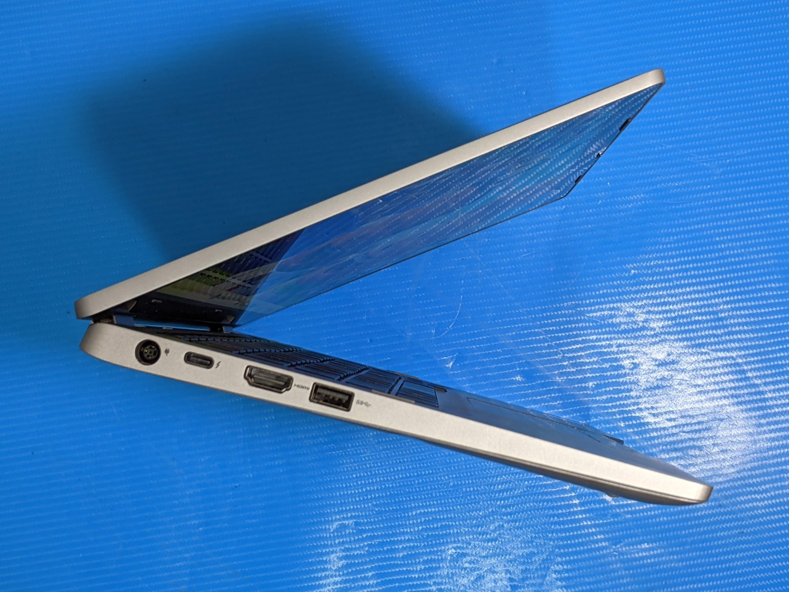 Dell Latitude 5310 2n1 13.3″ FHD TOUCH i7-10 vPRO 1.8GHz 32GB 512GB SSD W11P +PA