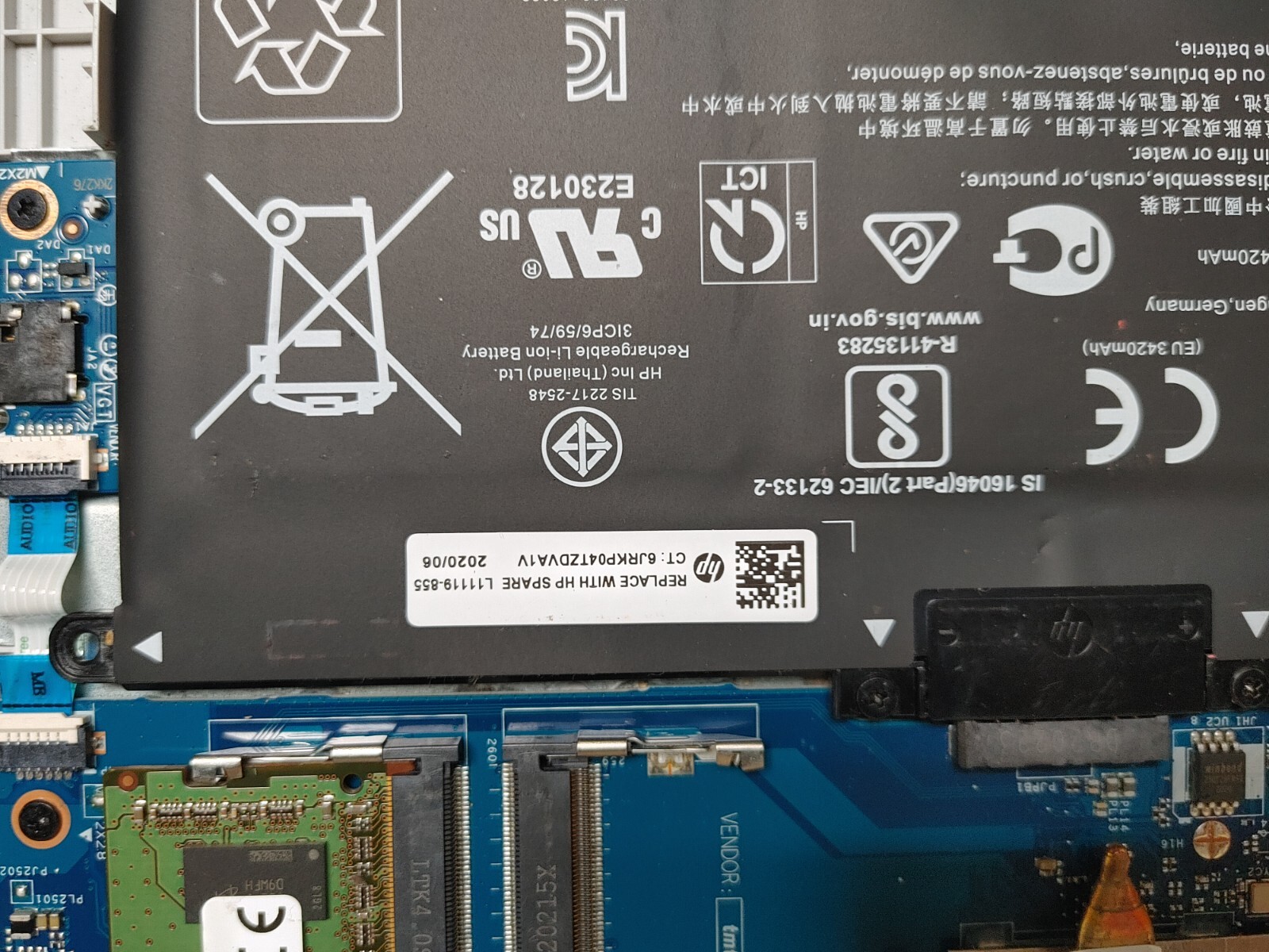 HP AMD Ryzen 3 3250U with Redeon Graphics @ 2.60GHz, 4GB RAM , NO HD FOR PARTS