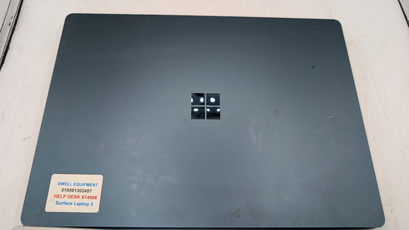 Lot Of 12 Microsoft Surface Laptop 3 13.5″ Intel i5 8GB RAM No DRIVE Read Desc