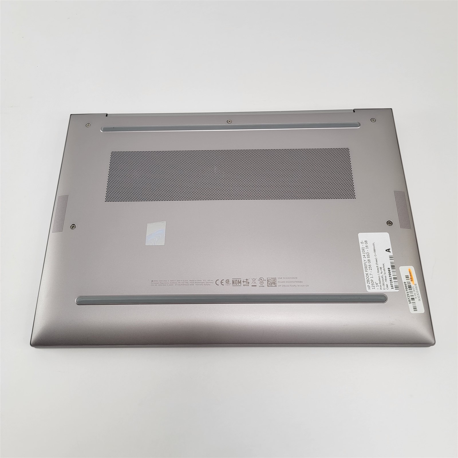 HP ZBook Firefly 14 G9 2022 14” i5-1250P 1.7GHz 16GB 256GB SSD Iris Xe Laptop