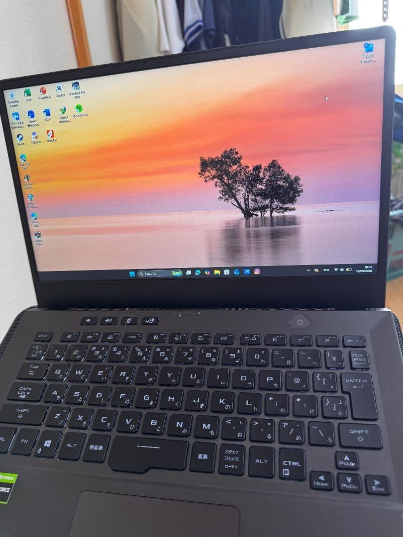 ASUS ROG Zephyrus G14 GA401Q 14-inch FHD AMD Ryzen 7 5800HS Gaming Laptop